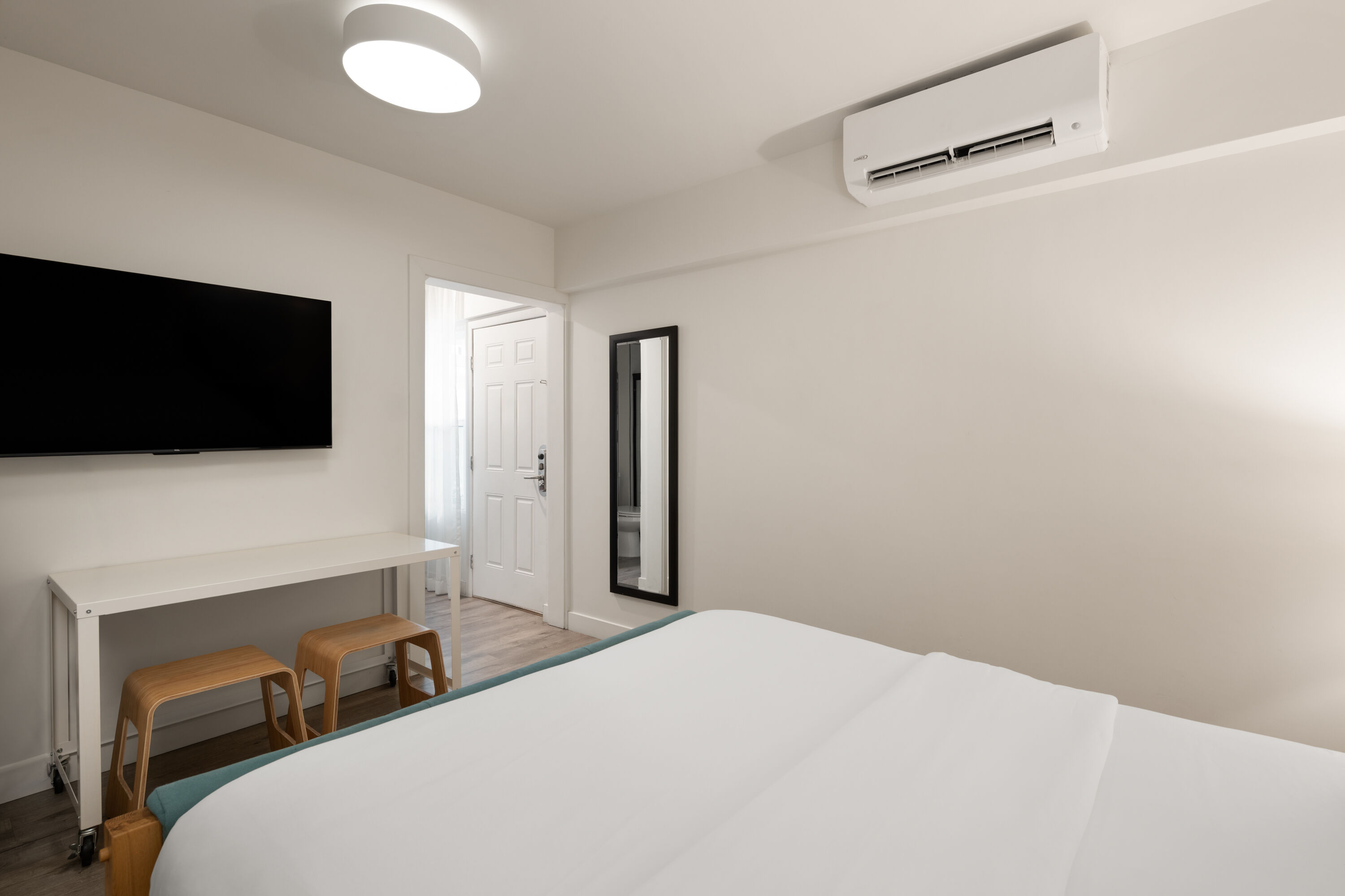 Guest room at the Papago Scottsdale by Reside, Trademark Collection by Wyndham in Scottsdale, Arizona