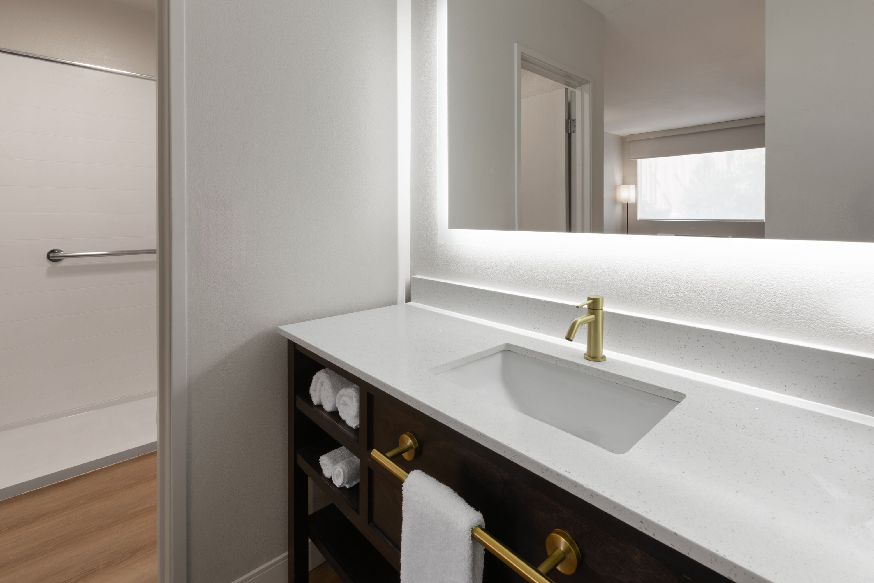 Guest room bath at the Kokopelli Inn Sedona, Trademark Collection by Wyndham in Sedona, Arizona