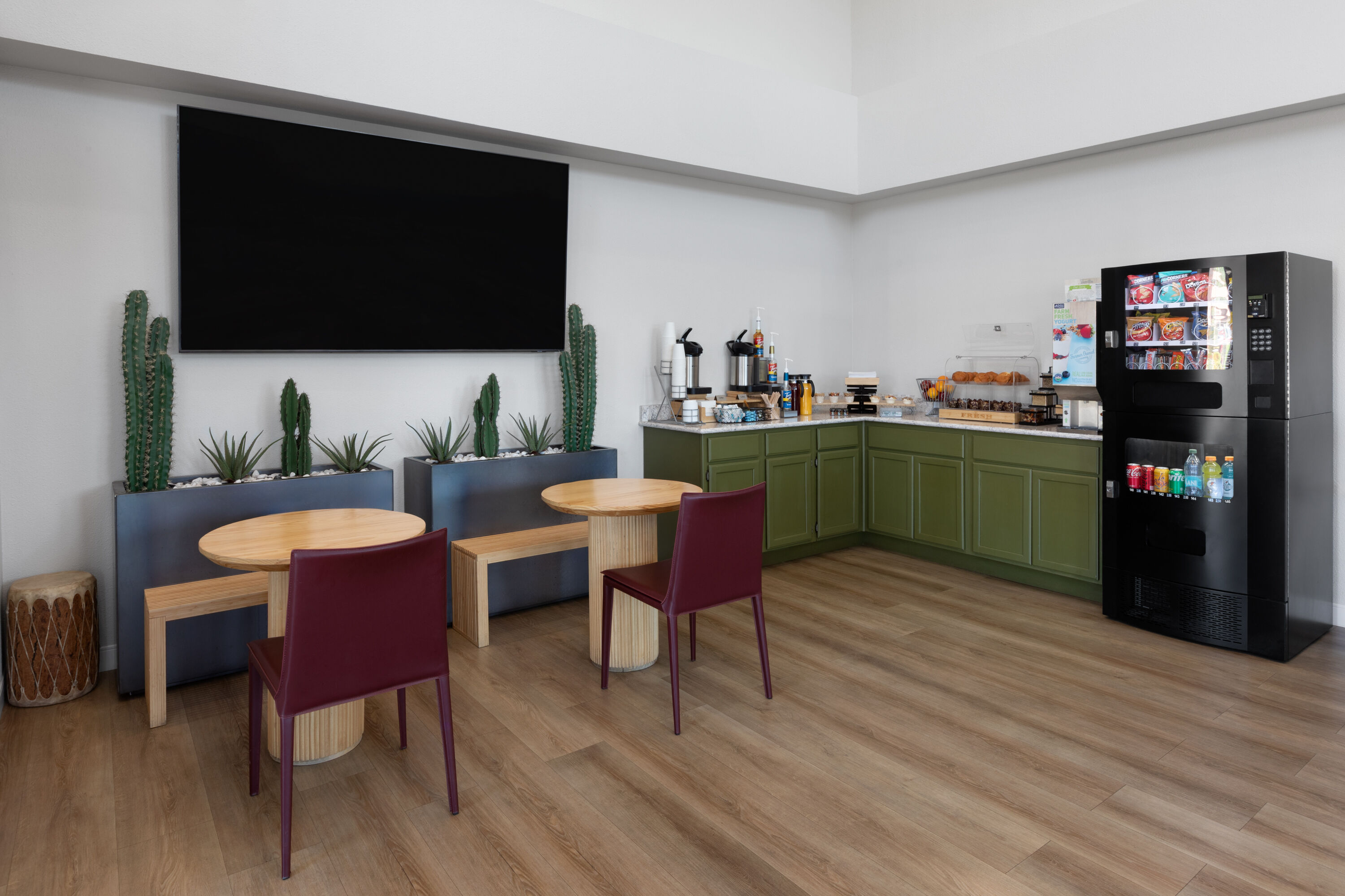 Free breakfast at Kokopelli Inn Sedona, Trademark Collection by Wyndham in Sedona, Arizona