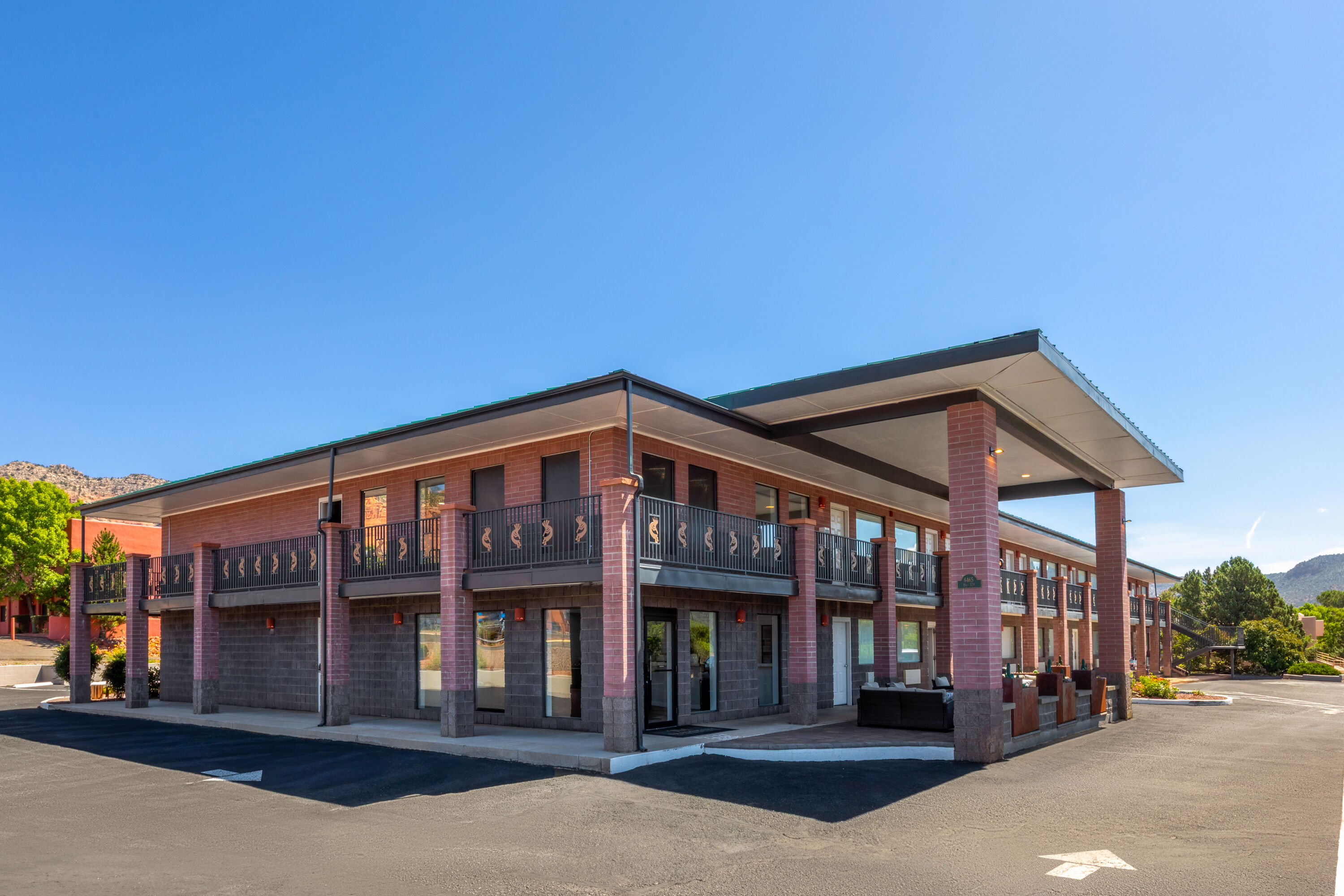 Exterior Day Image of Kokopelli Inn Sedona, Trademark Collection by Wyndham hotel in Sedona, Arizona