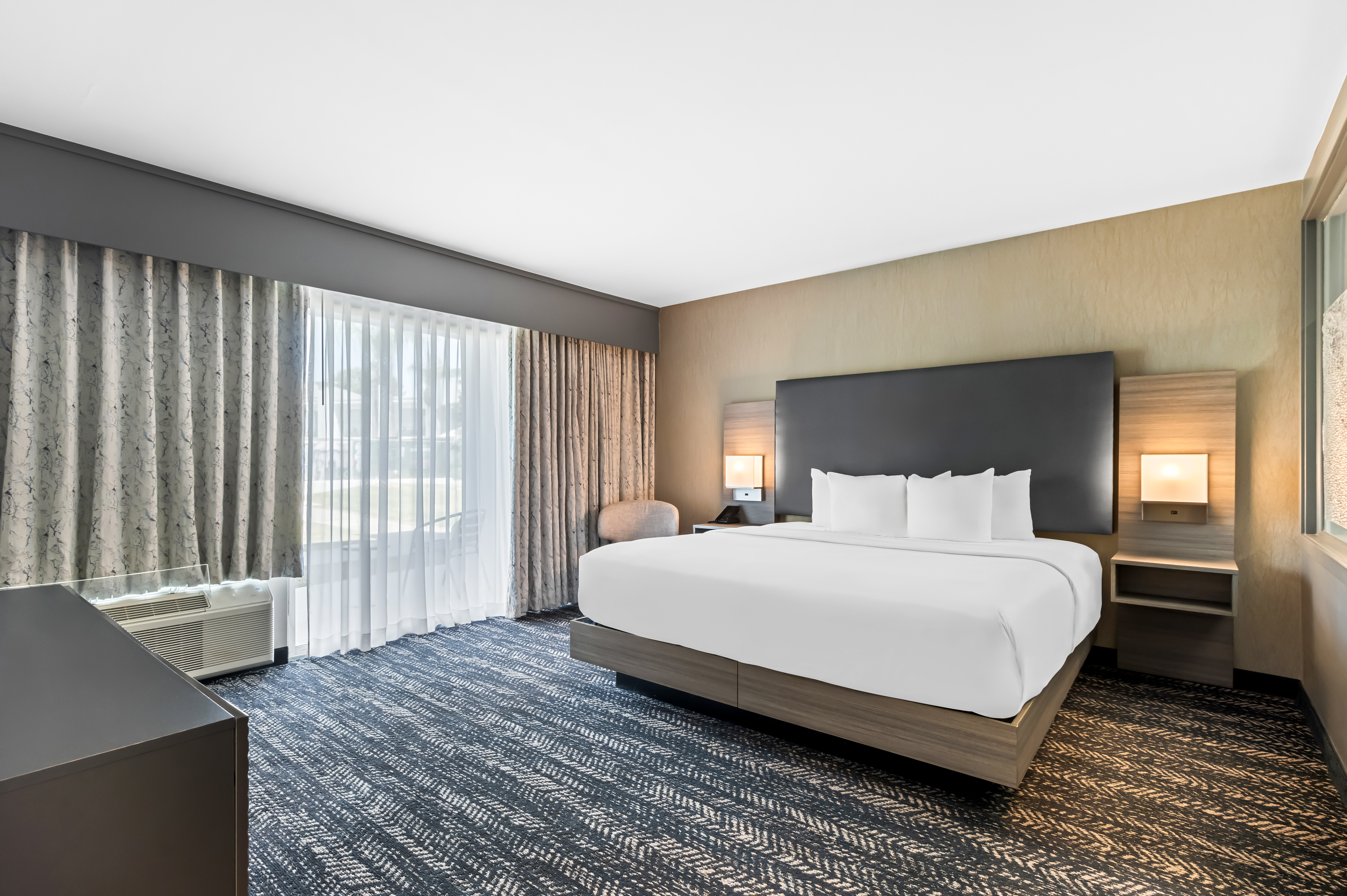 Guest room at the Hourglass Hotel, Trademark Collection by Wyndham in Bakersfield, California