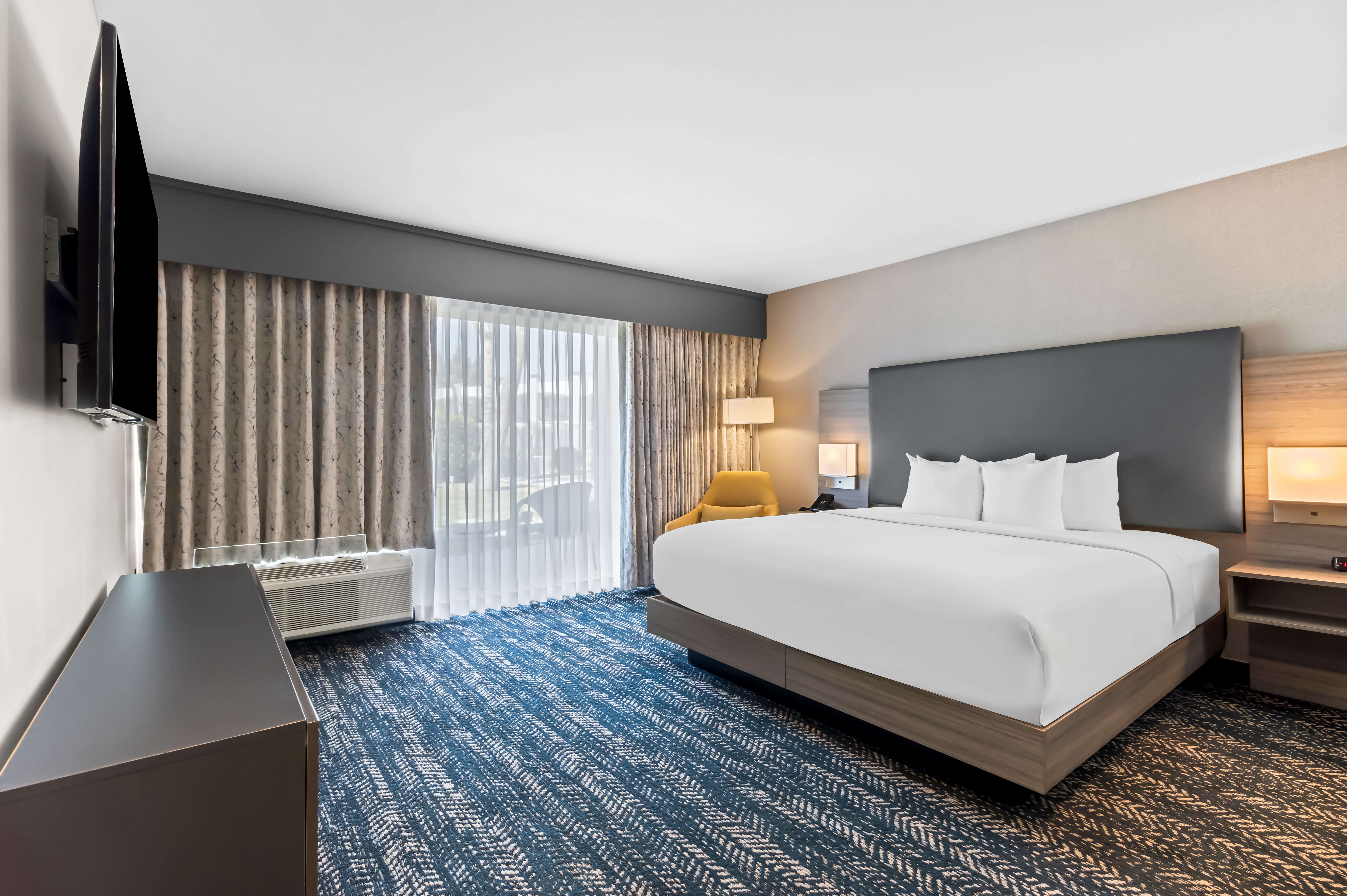 Guest room at the Hourglass Hotel, Trademark Collection by Wyndham in Bakersfield, California