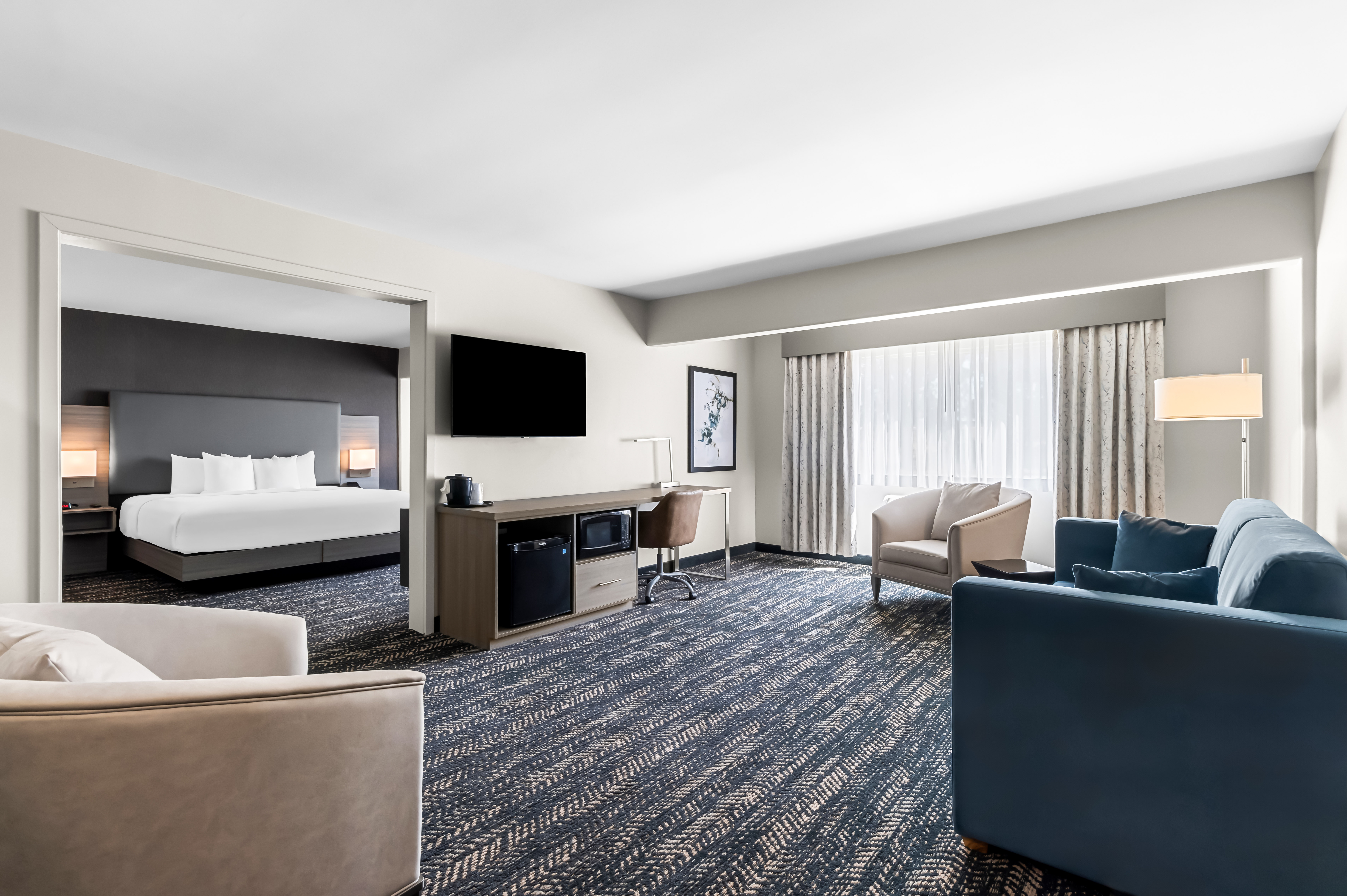 Guest room at the Hourglass Hotel, Trademark Collection by Wyndham in Bakersfield, California