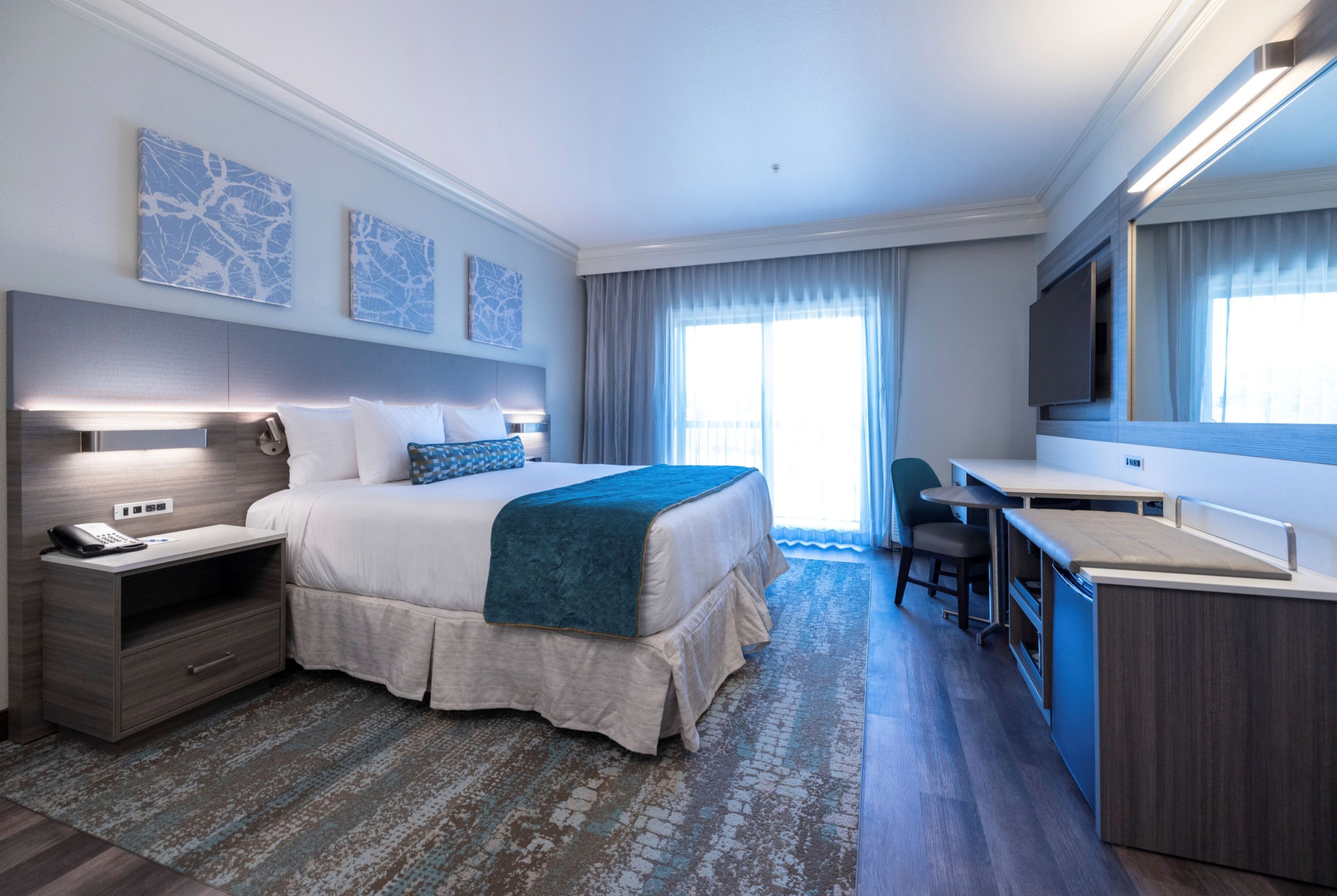Guest room at the Blue Lake Casino Hotel, Trademark Collection by Wyndham in Blue Lake, California