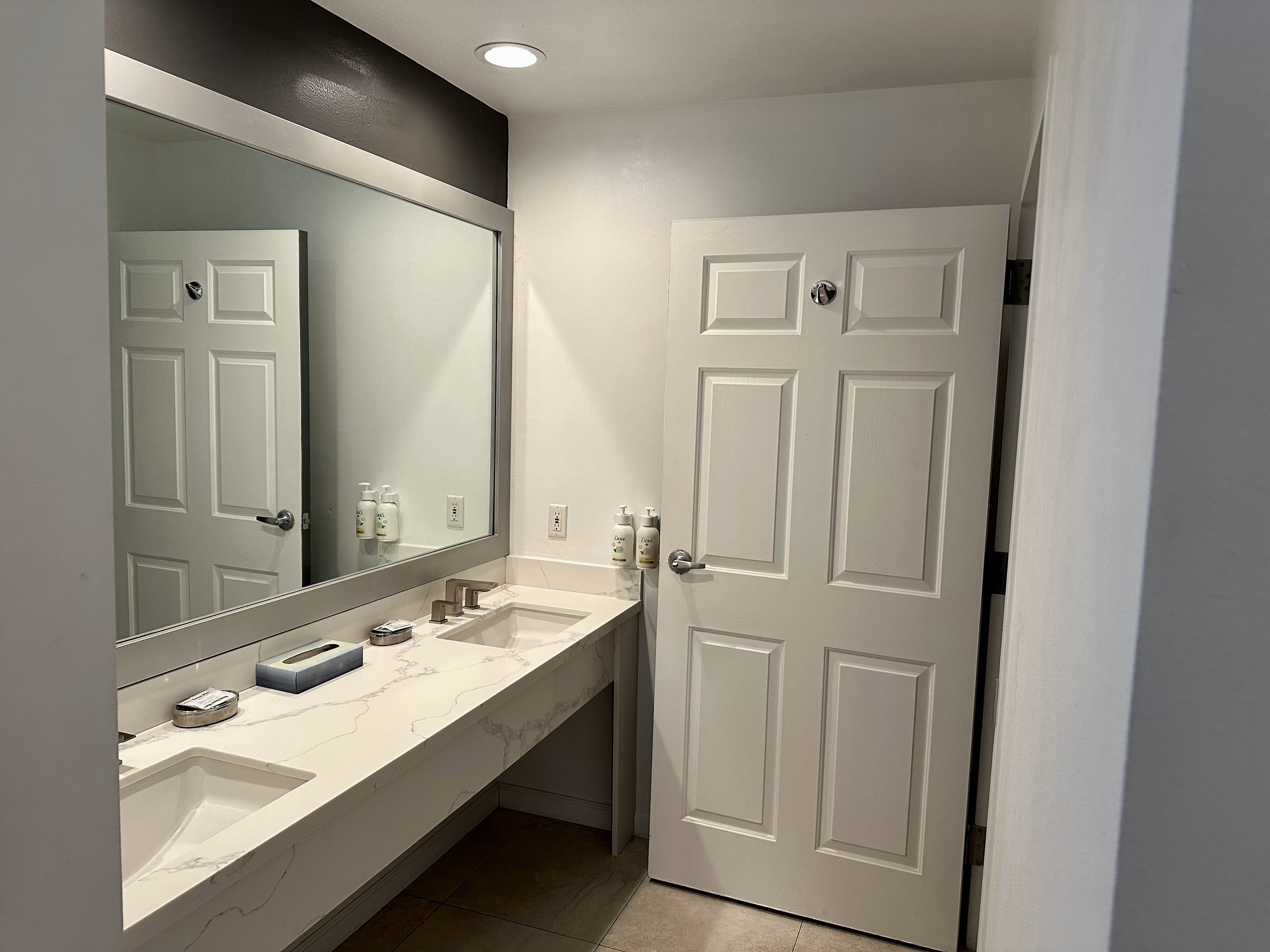 Guest room bath at the Rocklin Park Hotel, Trademark Collection by Wyndham in Rocklin, California