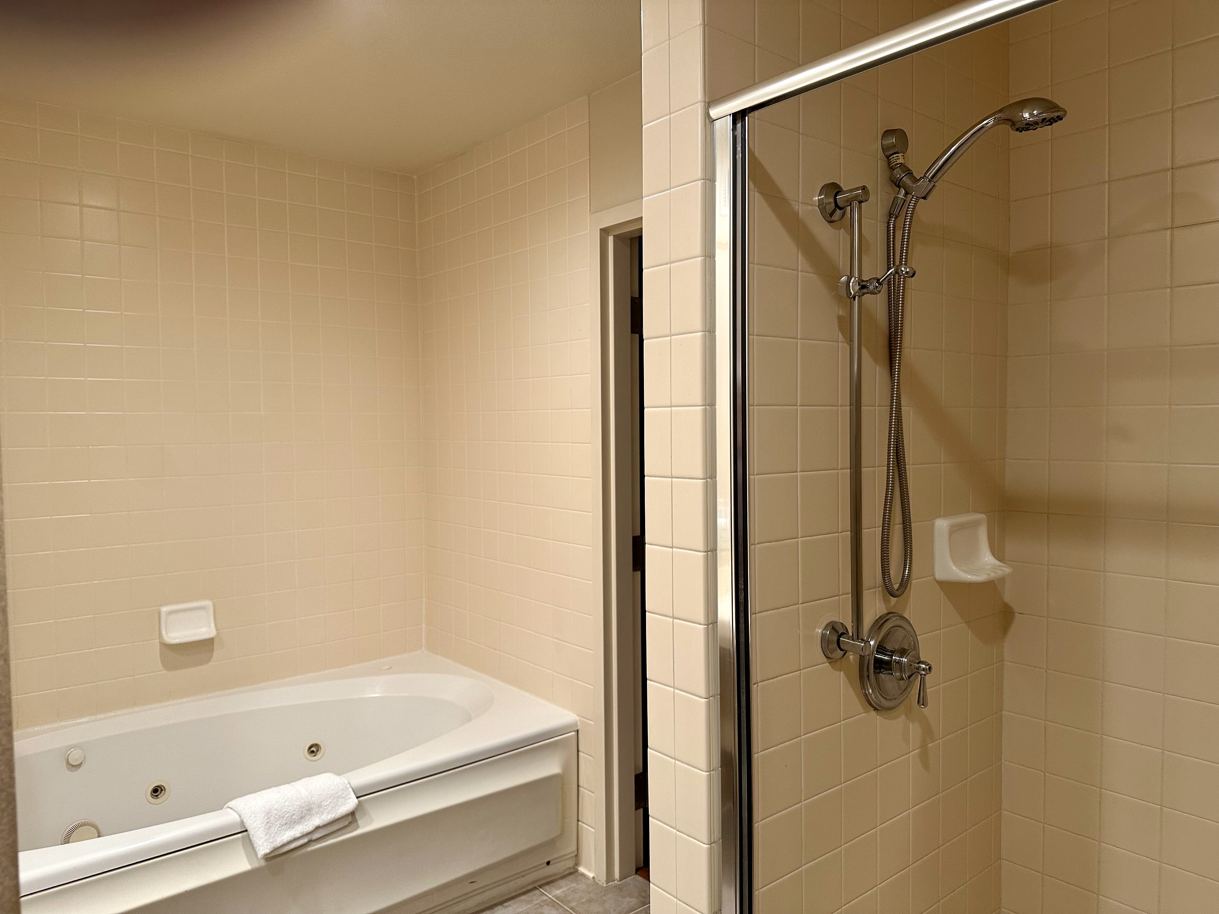 Guest room bath at the Rocklin Park Hotel, Trademark Collection by Wyndham in Rocklin, California