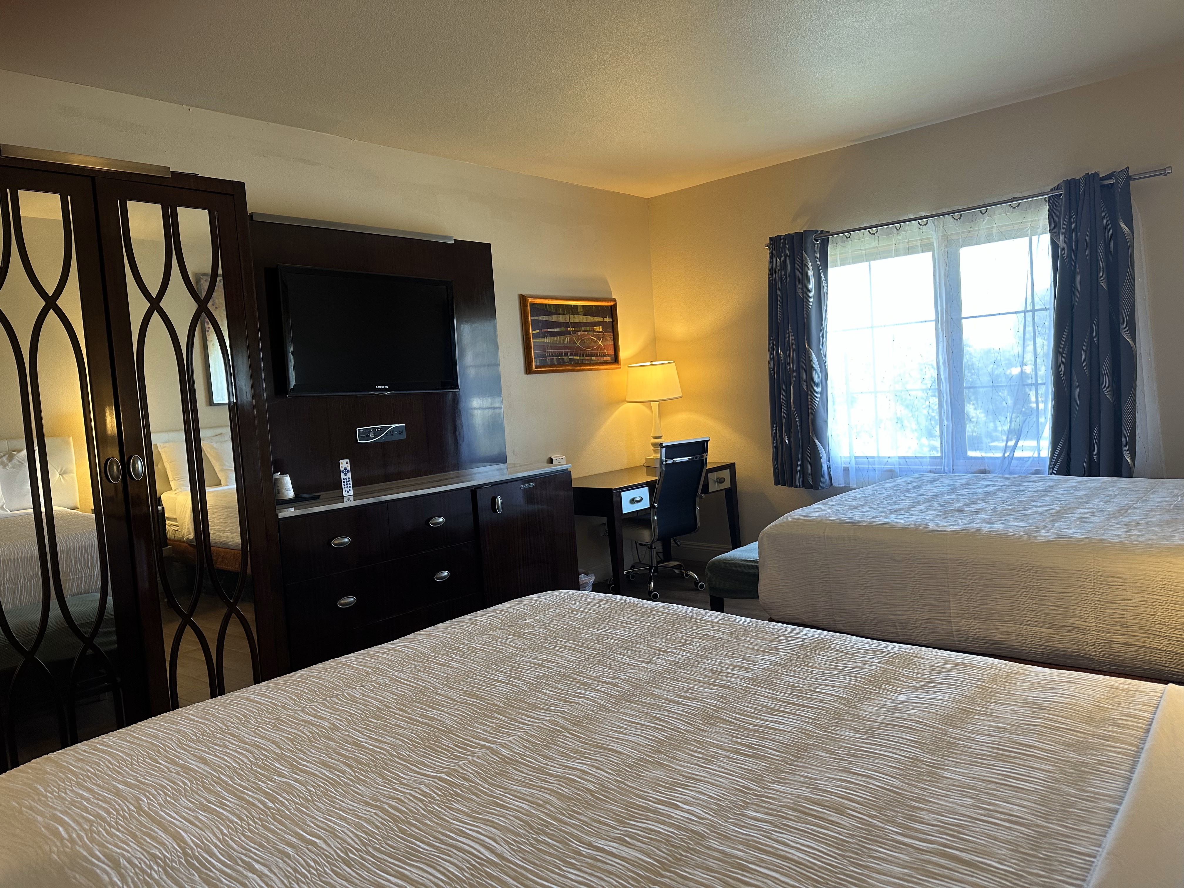 Guest room at the Rocklin Park Hotel, Trademark Collection by Wyndham in Rocklin, California