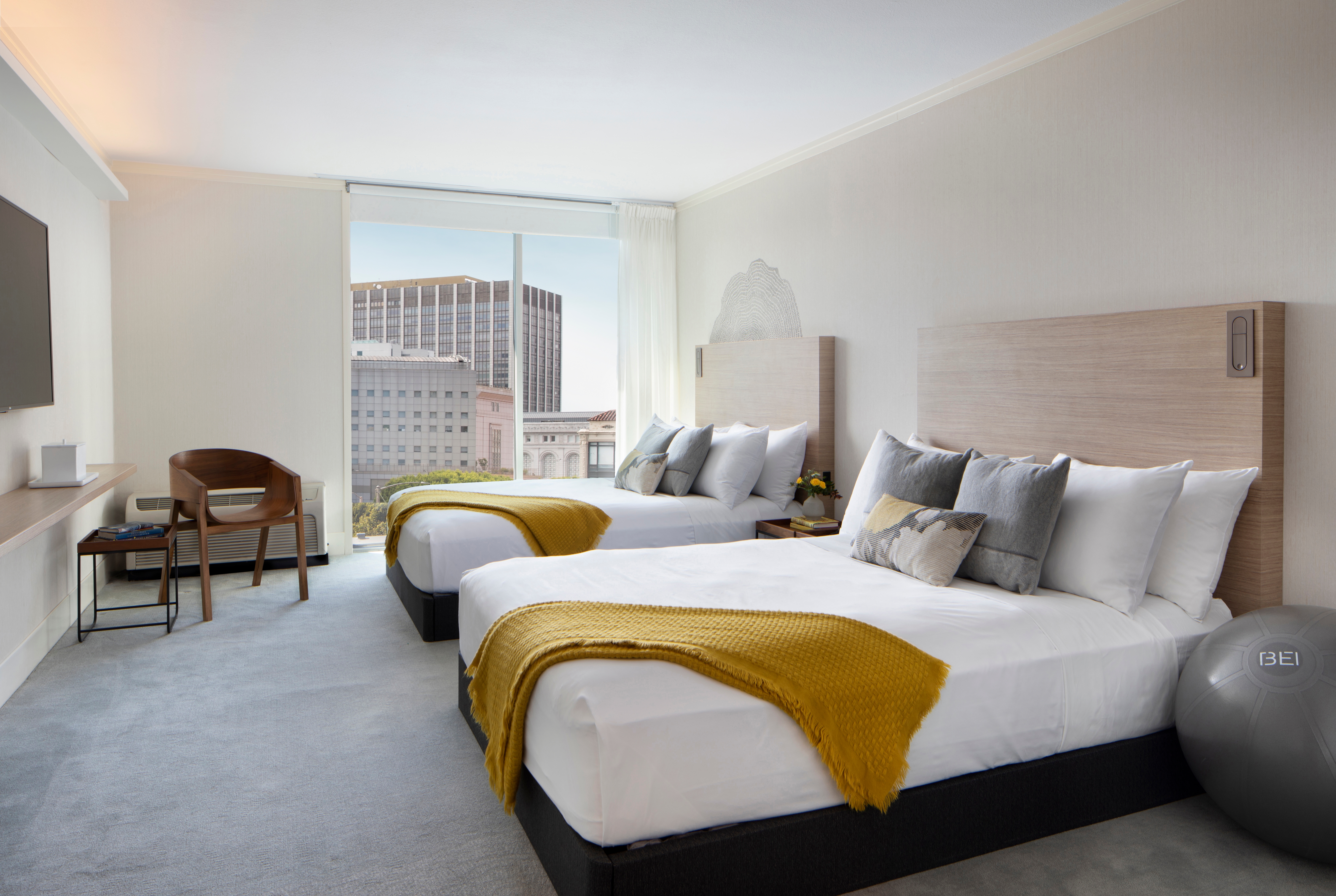 Guest room at the BEI San Francisco, Trademark Collection by Wyndham in San Francisco, California
