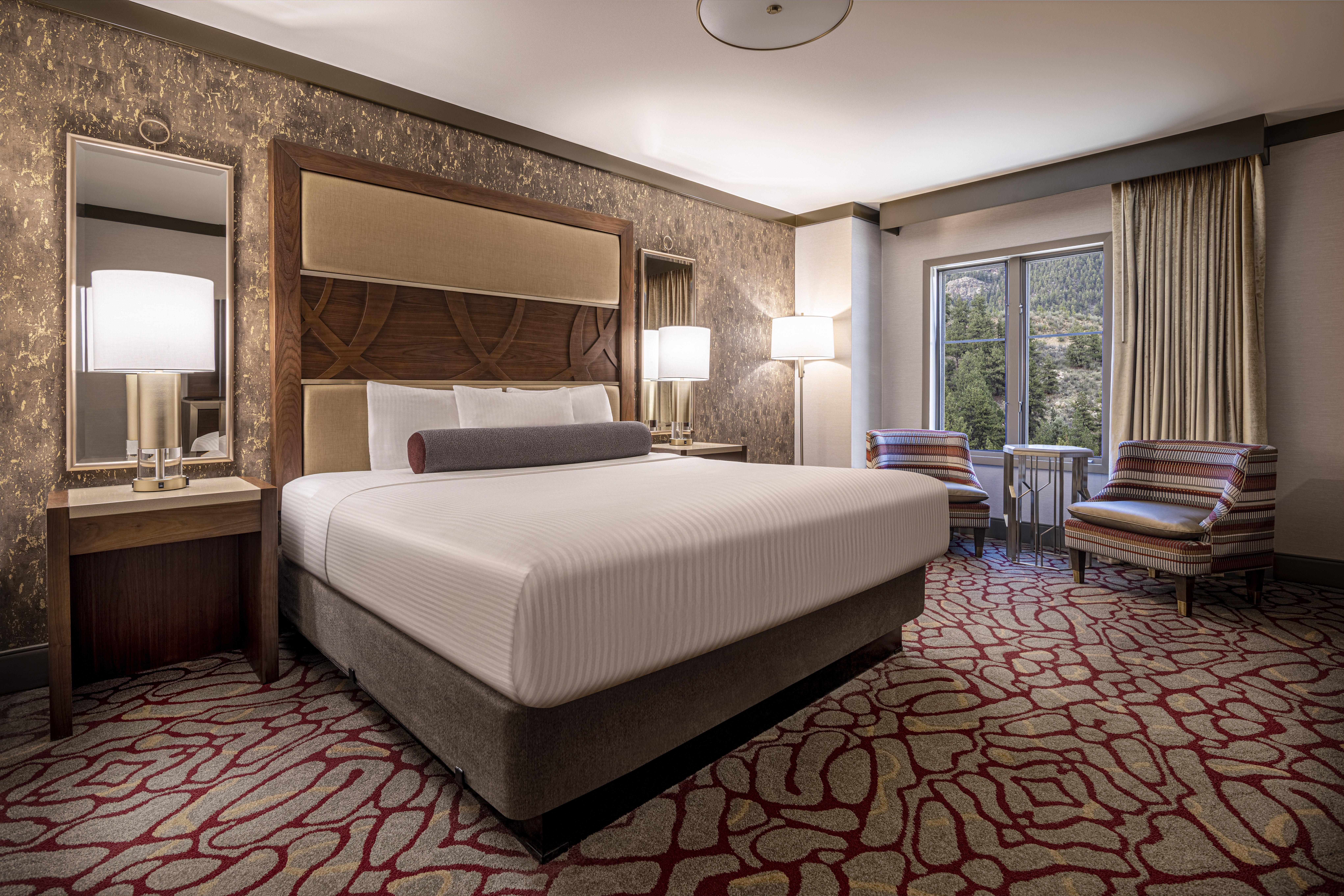 Guest room at the Horseshoe Black Hawk, Trademark Collection by Wyndham in Black Hawk, Colorado