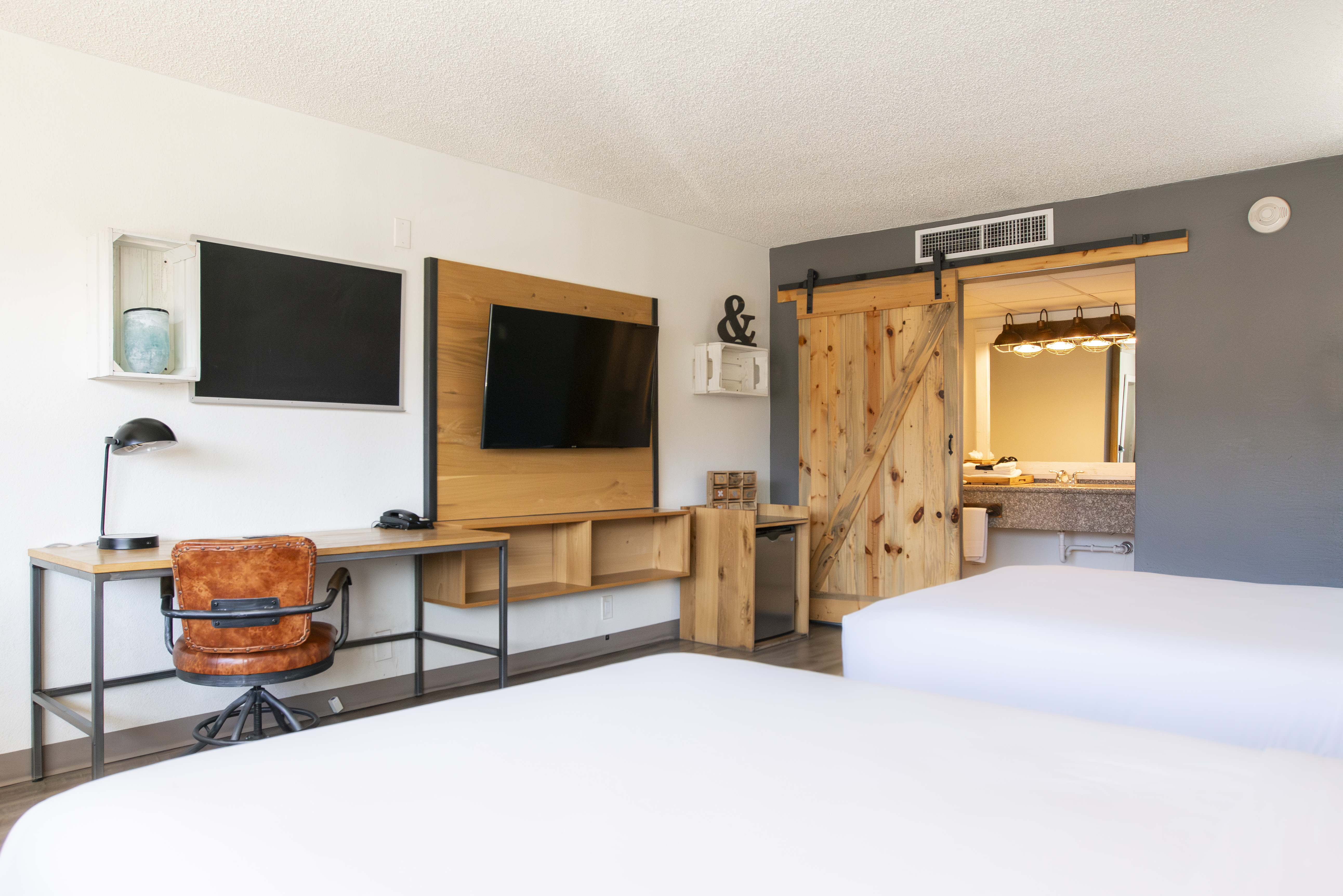 Guest room at the SCP WildFree Colorado Springs, Trademark by Wyndham in Colorado Springs, Colorado