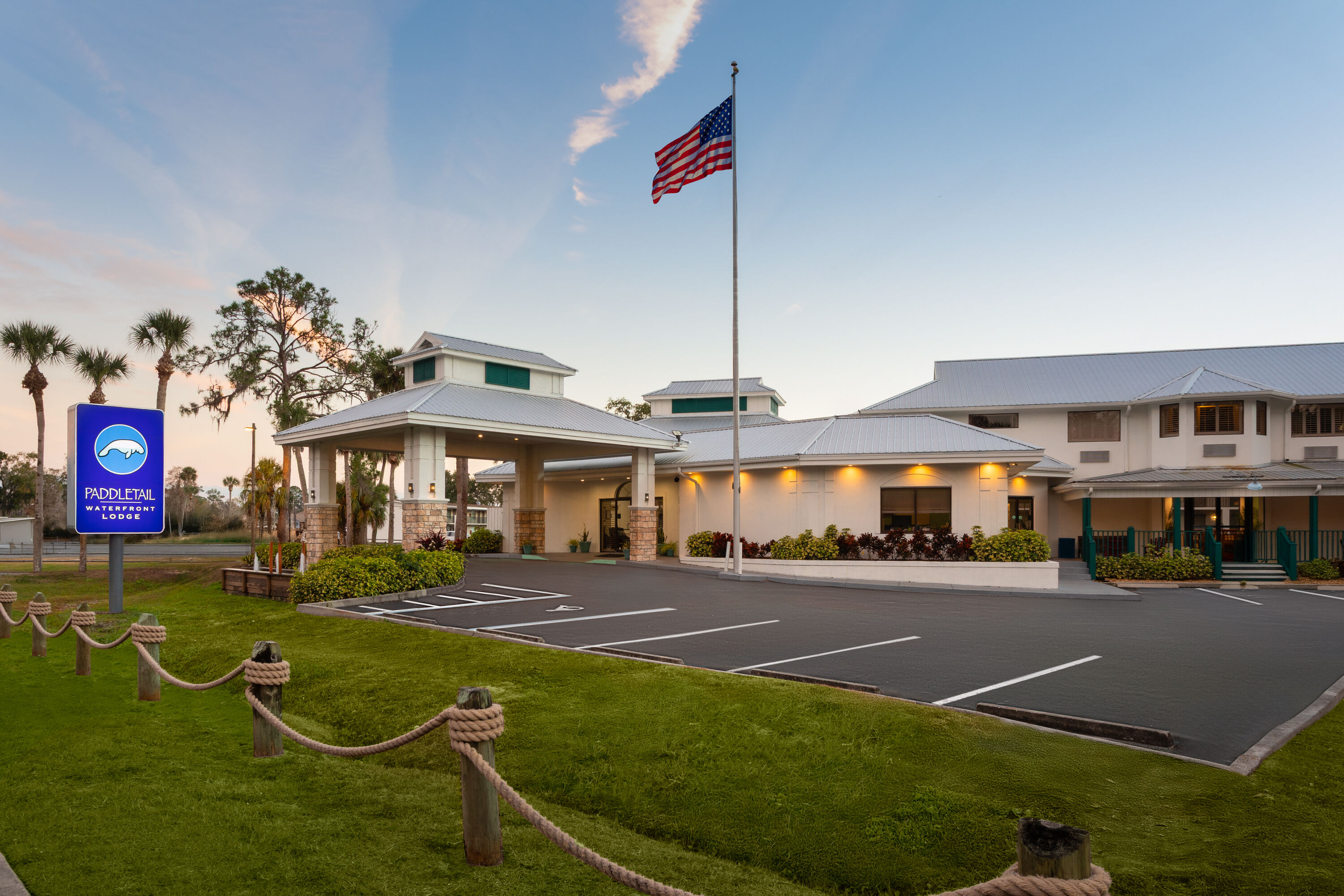 Exterior Dusk Image of PaddleTail Waterfront Lodge, Trademark Collection by Wyndham hotel in Crystal River, Florida