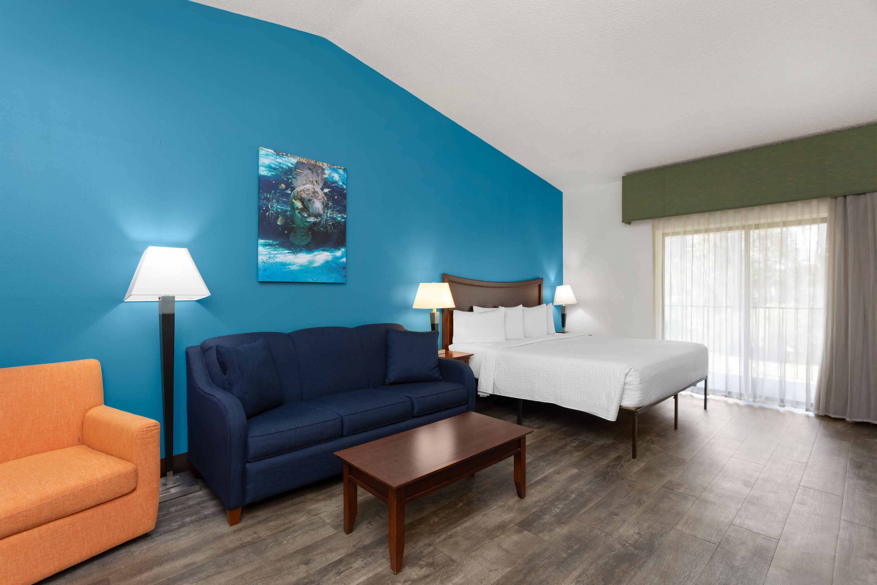 PaddleTail Waterfront Lodge, Trademark Collection by Wyndham suite in Crystal River, Florida