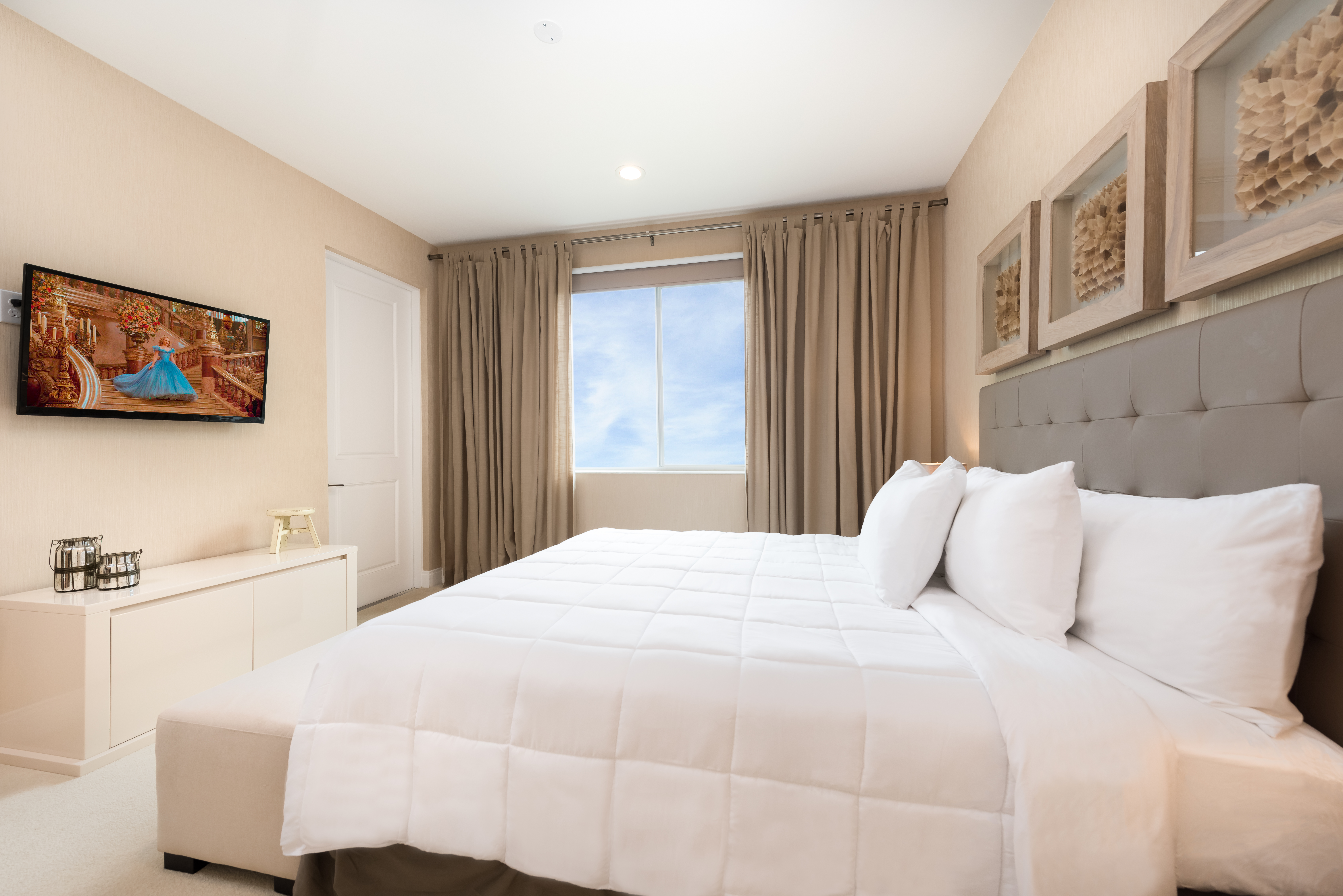 Guest room at the Magic Village Yards, Trademark Collection by Wyndham in Kissimmee, Florida