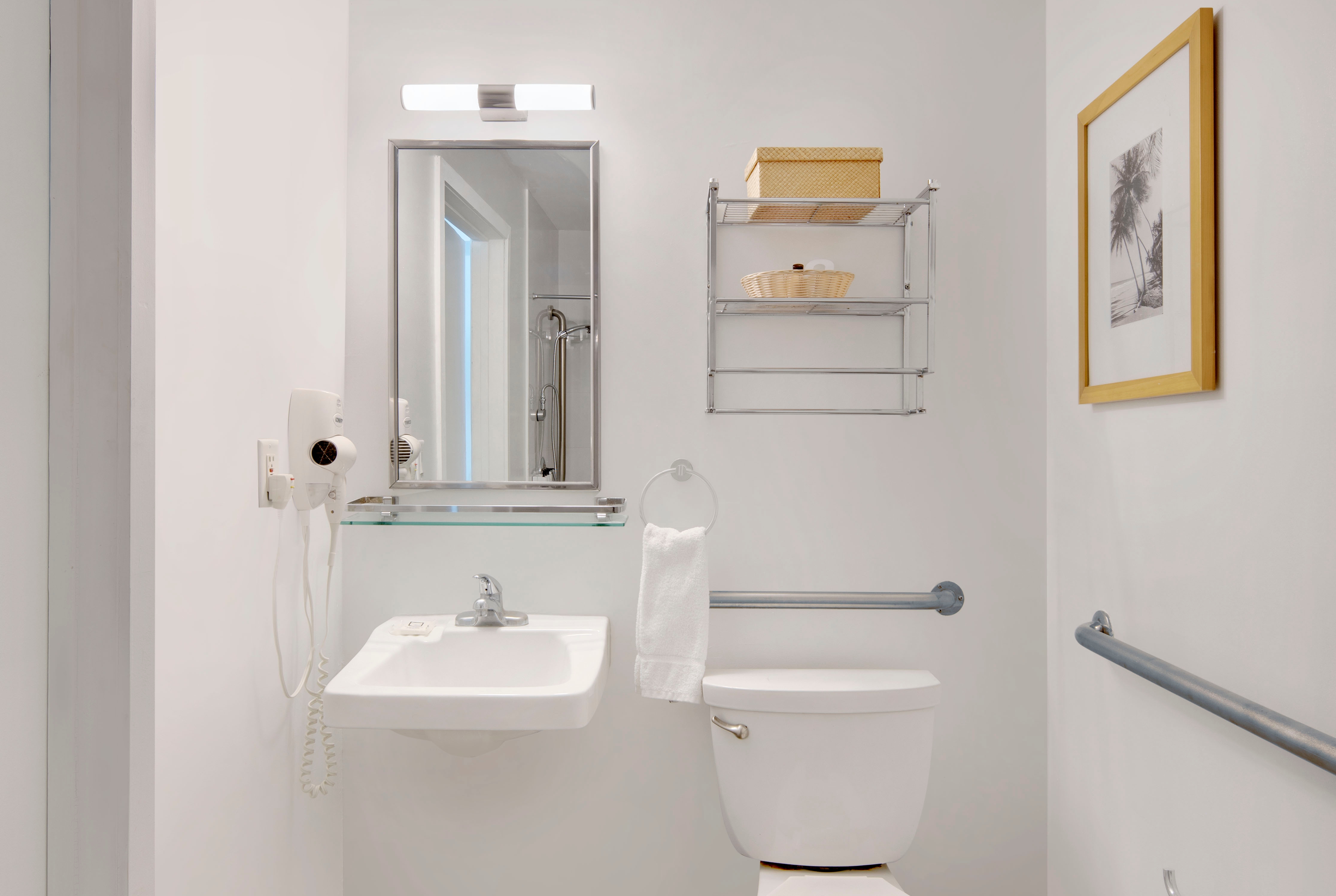 Guest room bath at the MB Hotel, Trademark Collection by Wyndham in Miami Beach, Florida