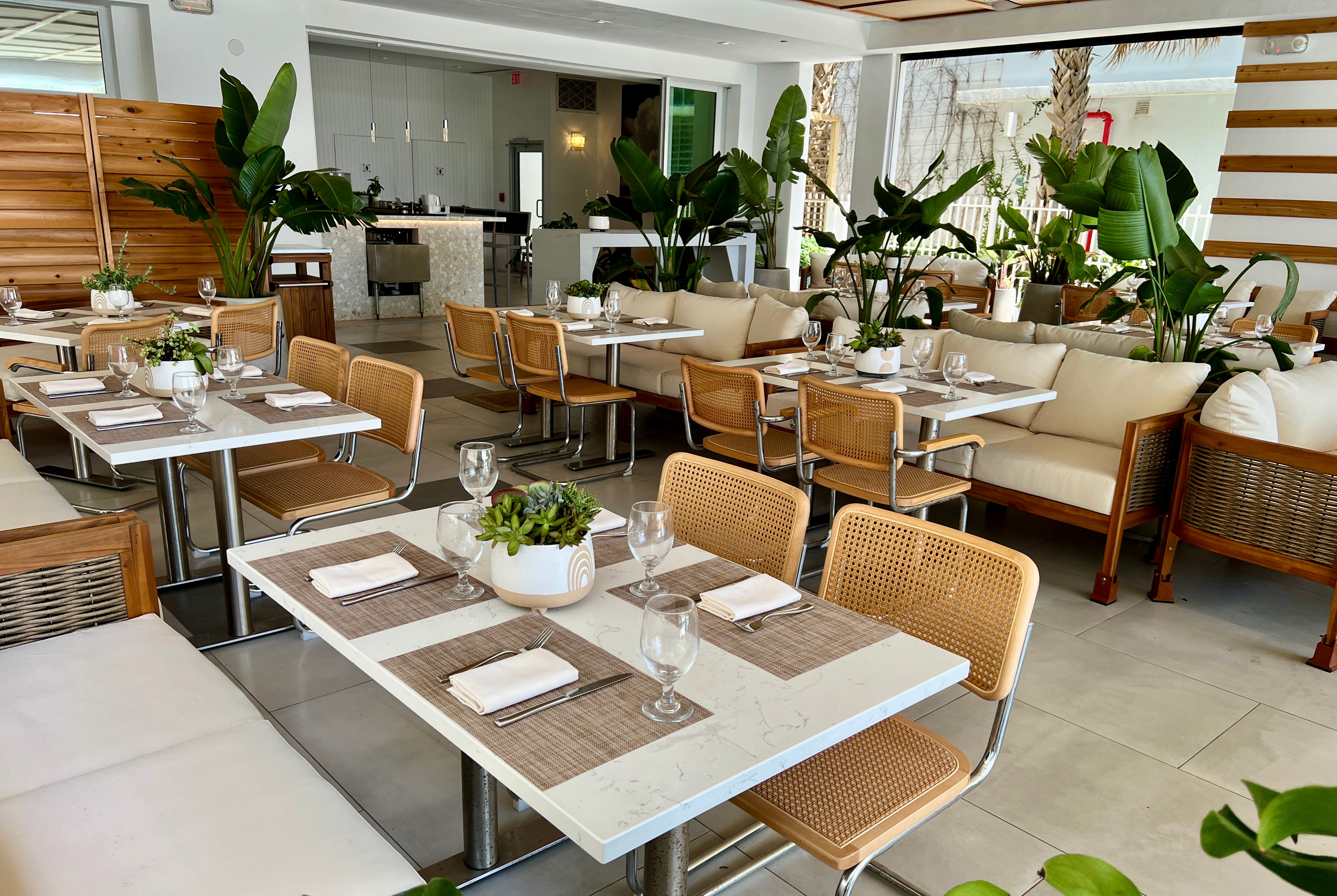 MB Hotel, Trademark Collection by Wyndham restaurant in Miami Beach, Florida