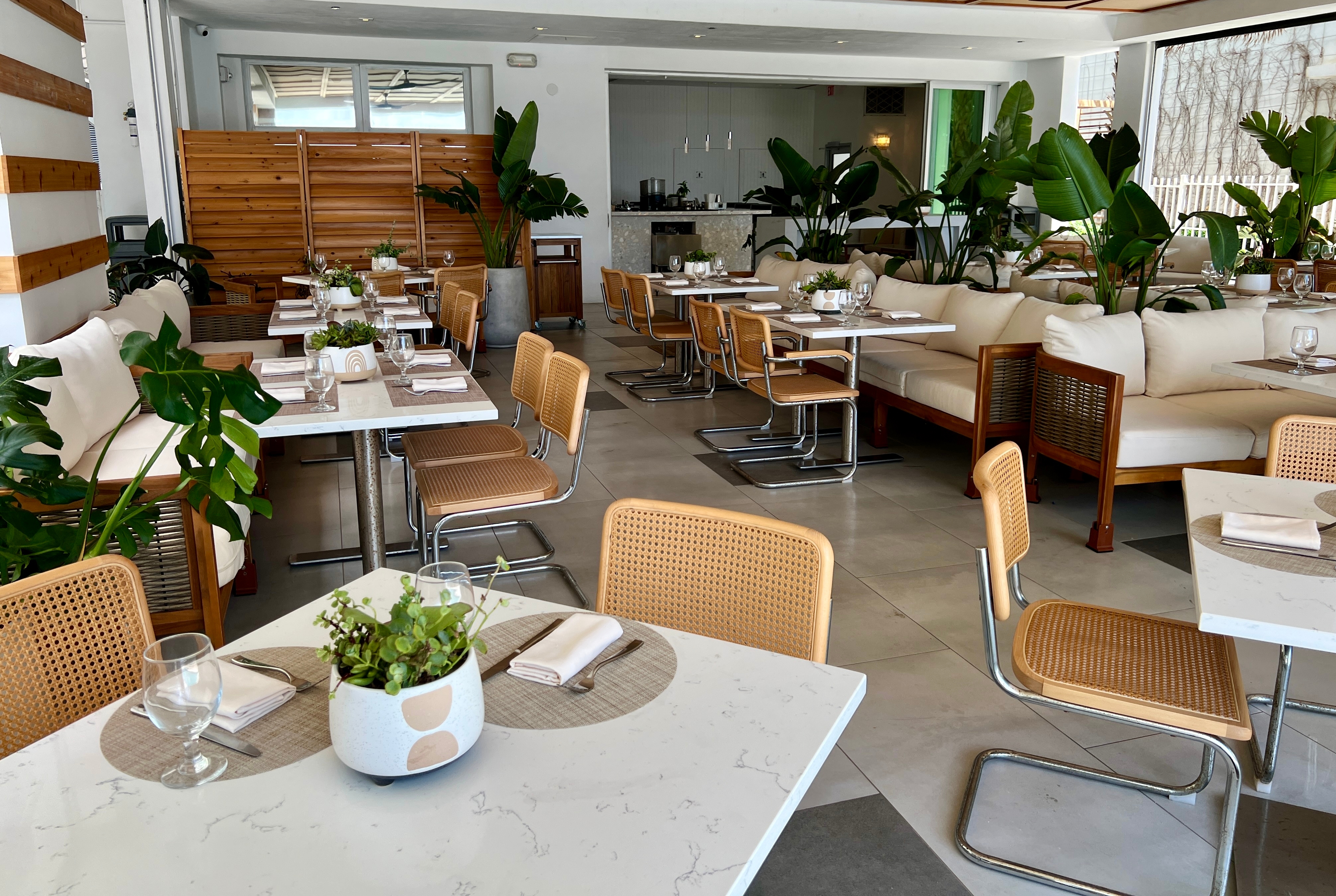 MB Hotel, Trademark Collection by Wyndham restaurant in Miami Beach, Florida