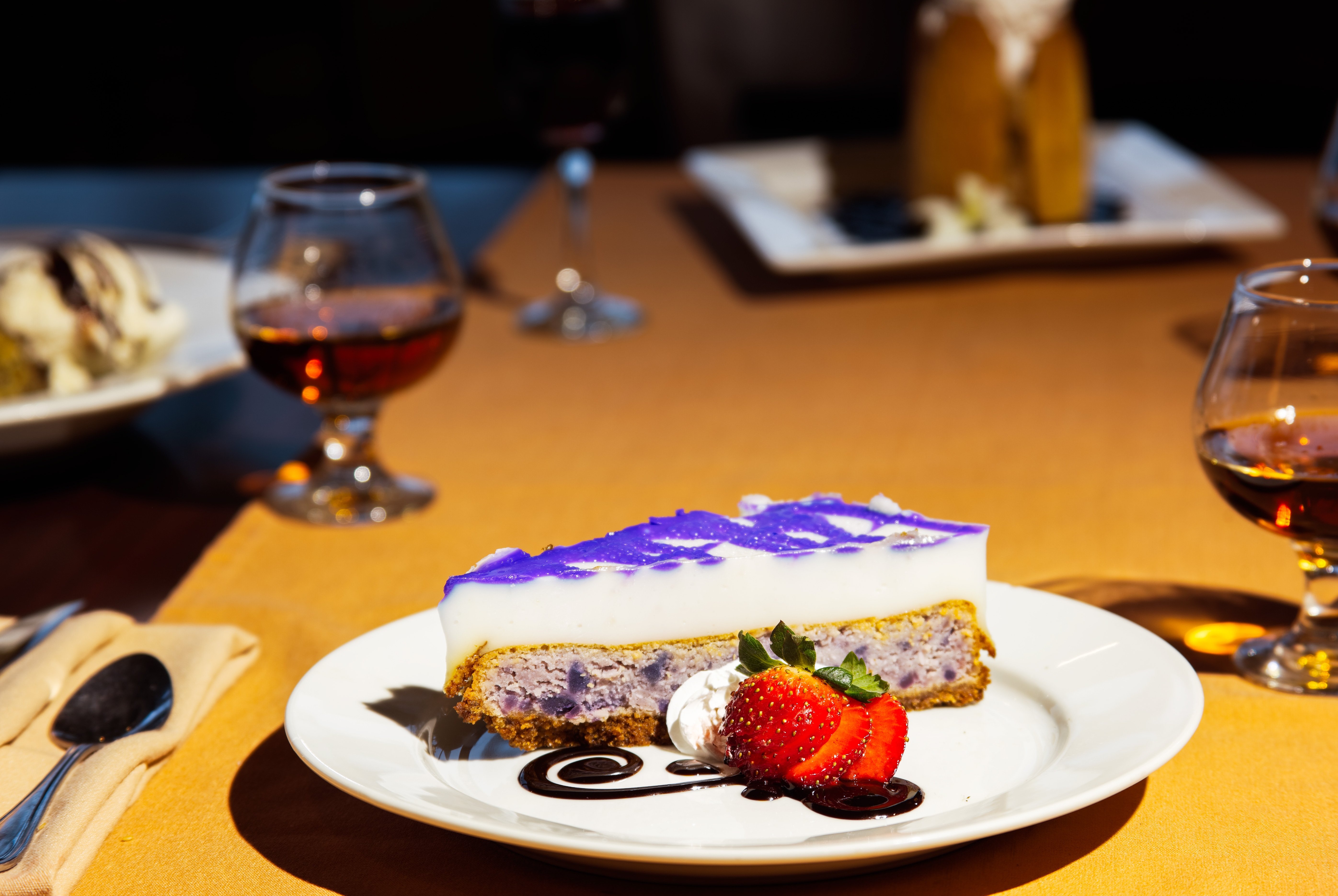 Hilo Hawaiian Hotel, Trademark Collection by Wyndham restaurant in Hilo, Hawaii