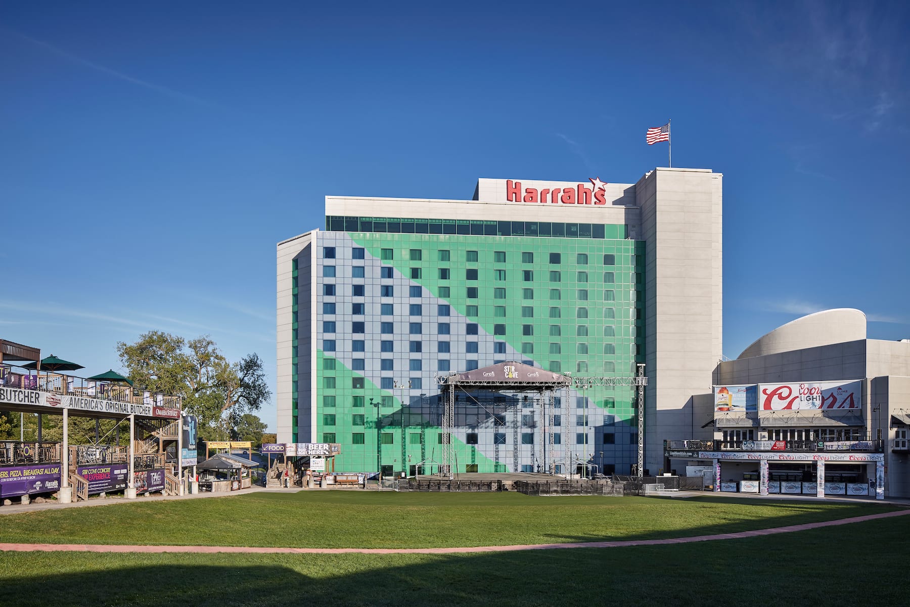 Exterior of Harrah's Council Bluffs, Trademark Collection by Wyndham hotel in Council Bluffs, Iowa