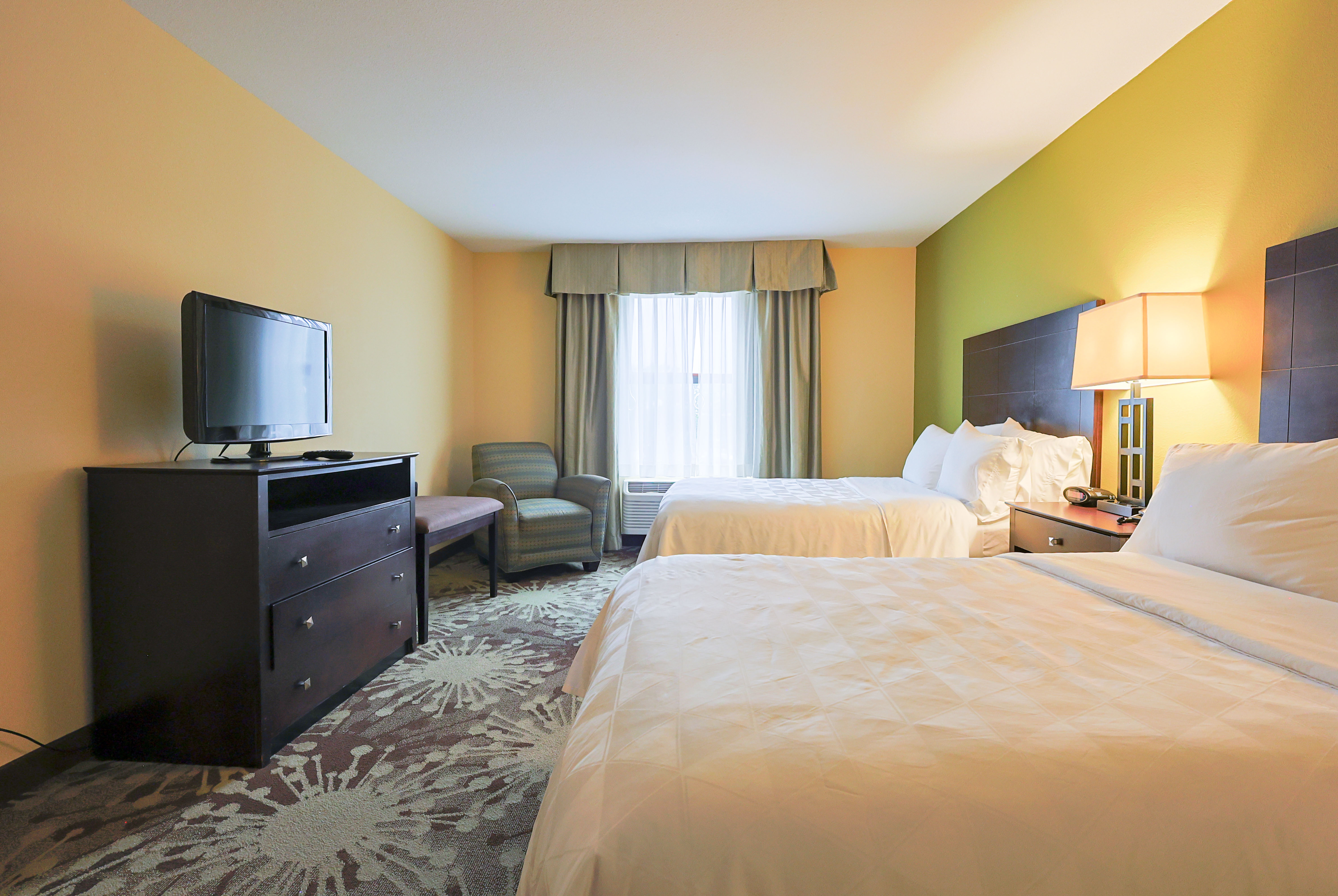 Guest room at the Hotel Gurnee in Gurnee, Illinois