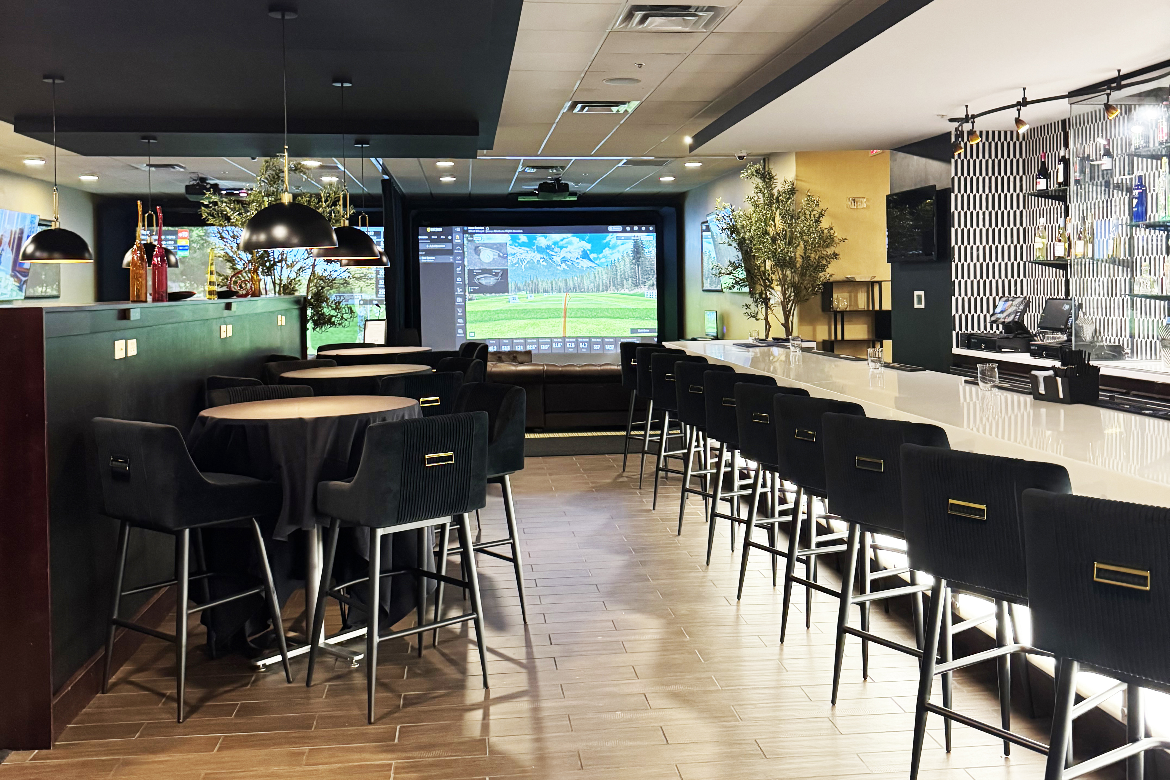 Bar at Hotel Gurnee in Gurnee, Illinois