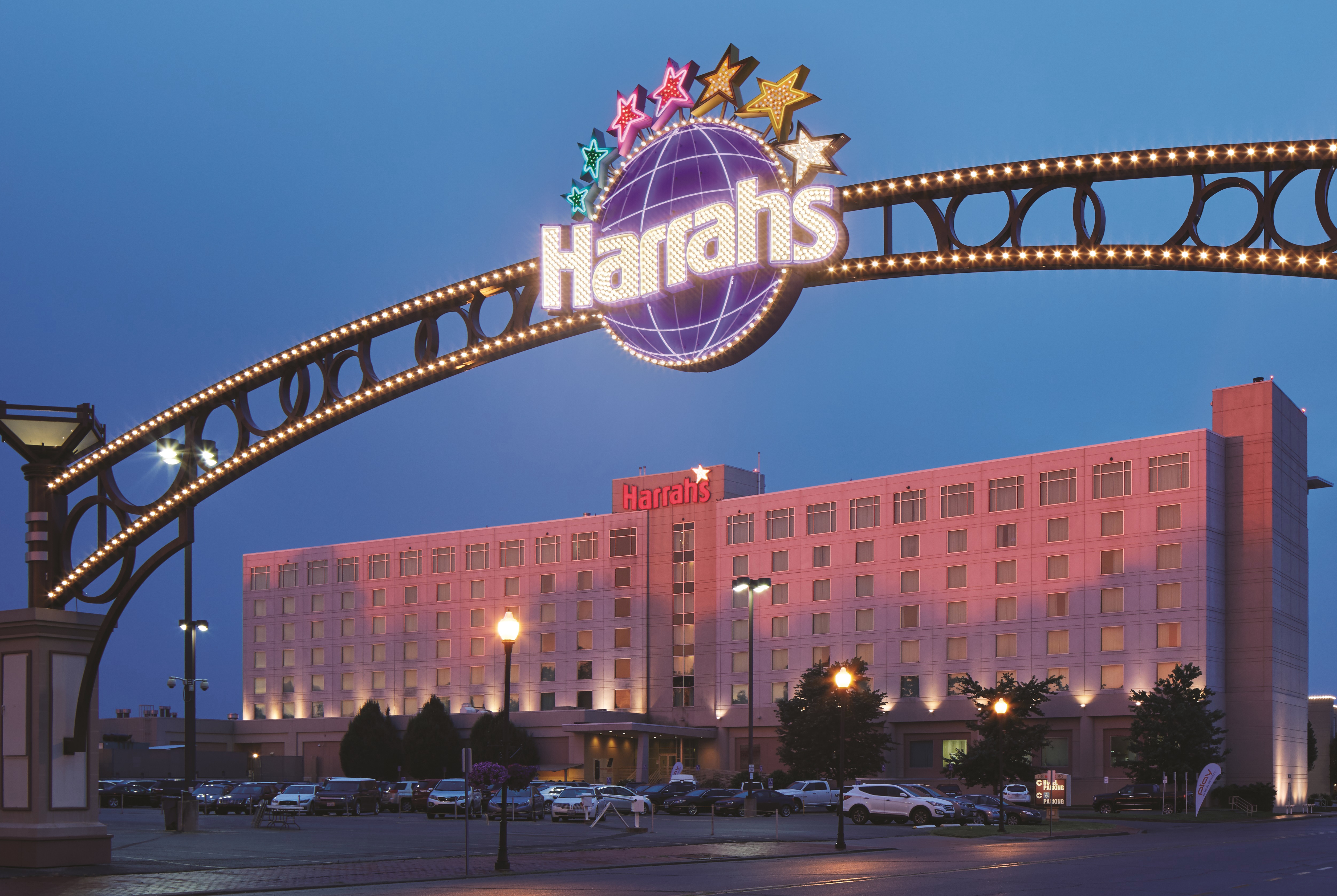 Exterior of Harrah's Metropolis, Trademark Collection by Wyndham hotel in Metropolis, Illinois