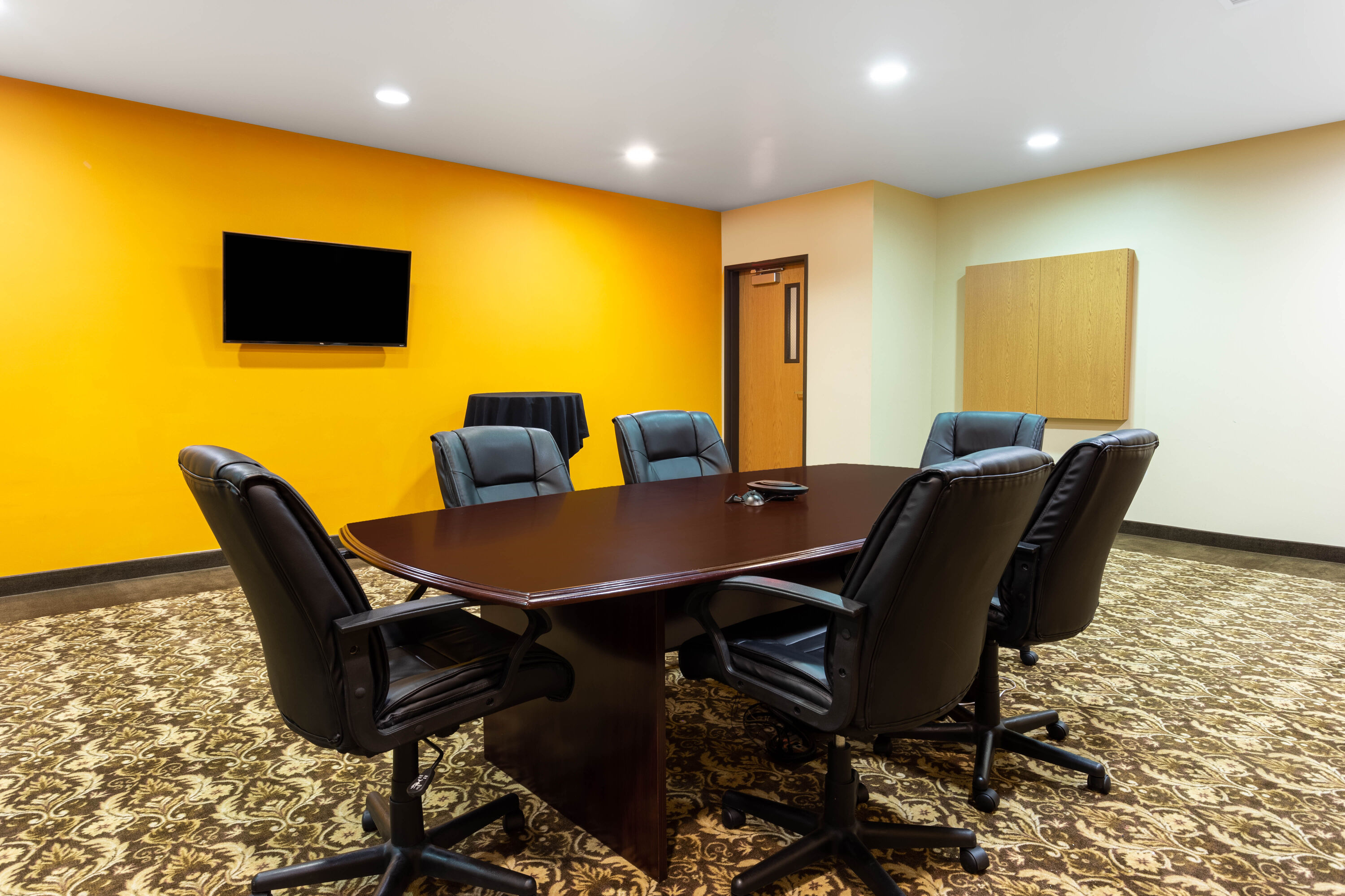 Board room at Montcler Hotel & Conference Center, Trademark by Wyndham in Sandwich, Illinois