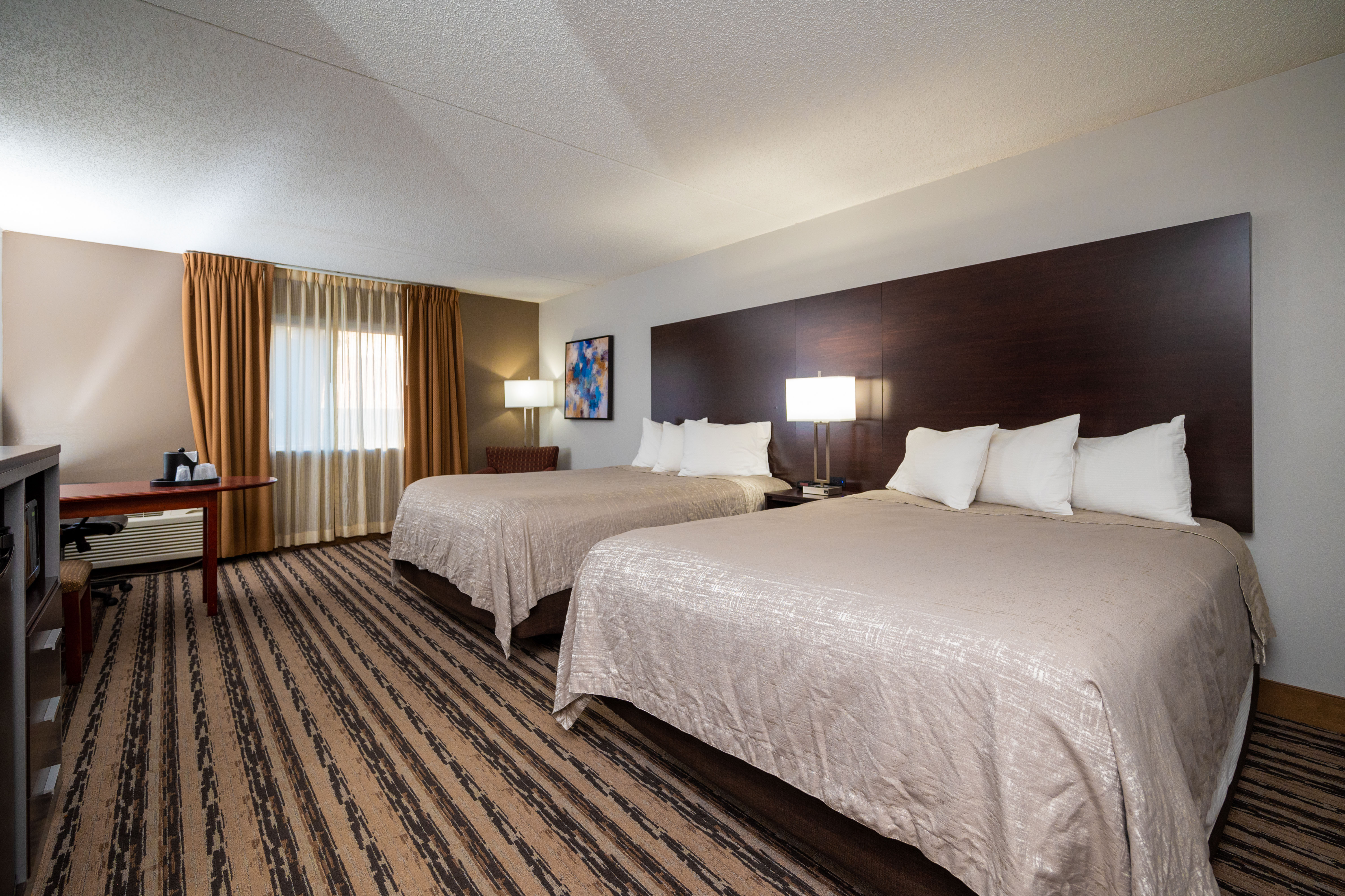 Endeavor Inn & Suites, Trademark Collection by Wyndham Topeka, KS Hotels