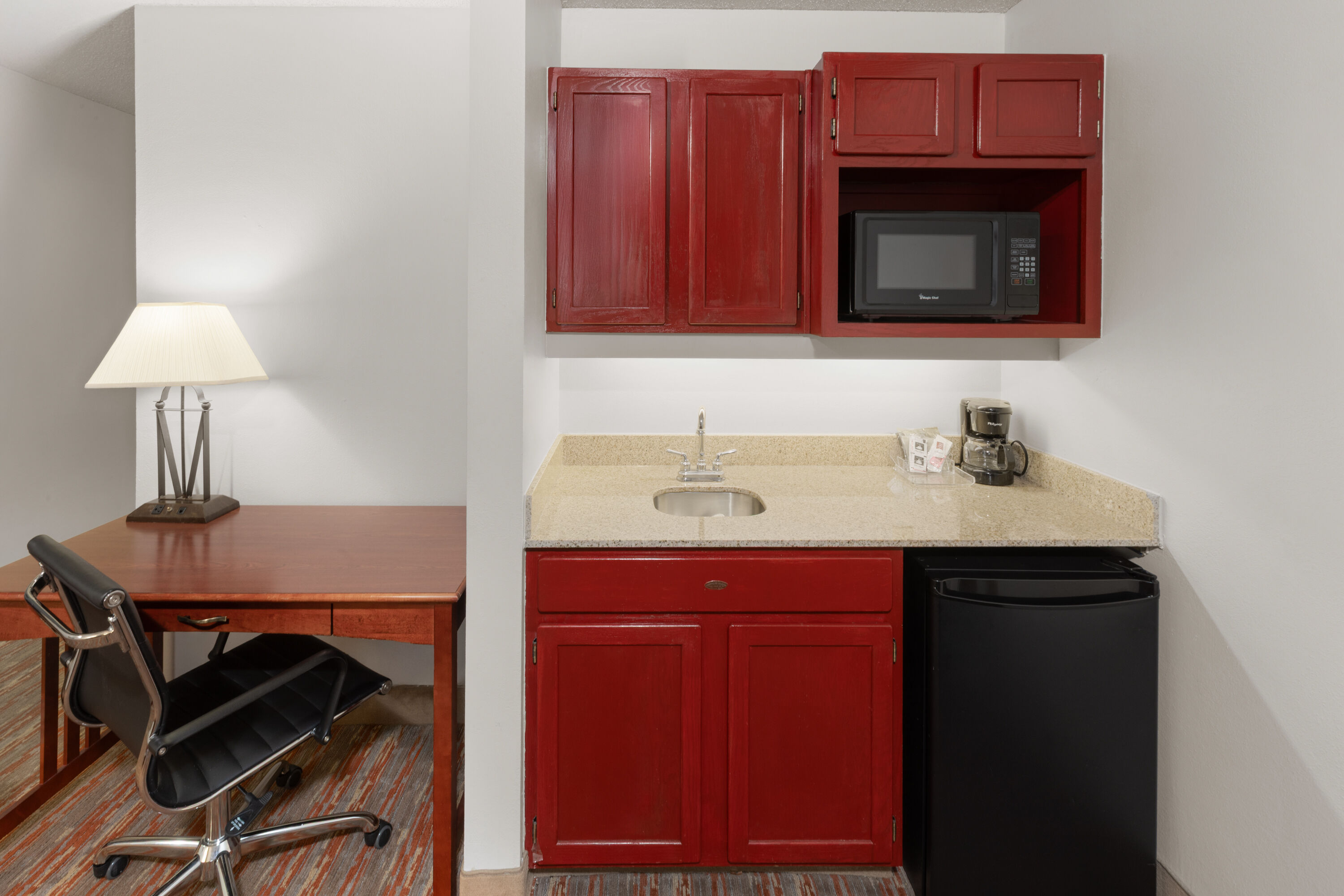 Endeavor Inn & Suites, Trademark Collection by Wyndham suite in Topeka, Kansas