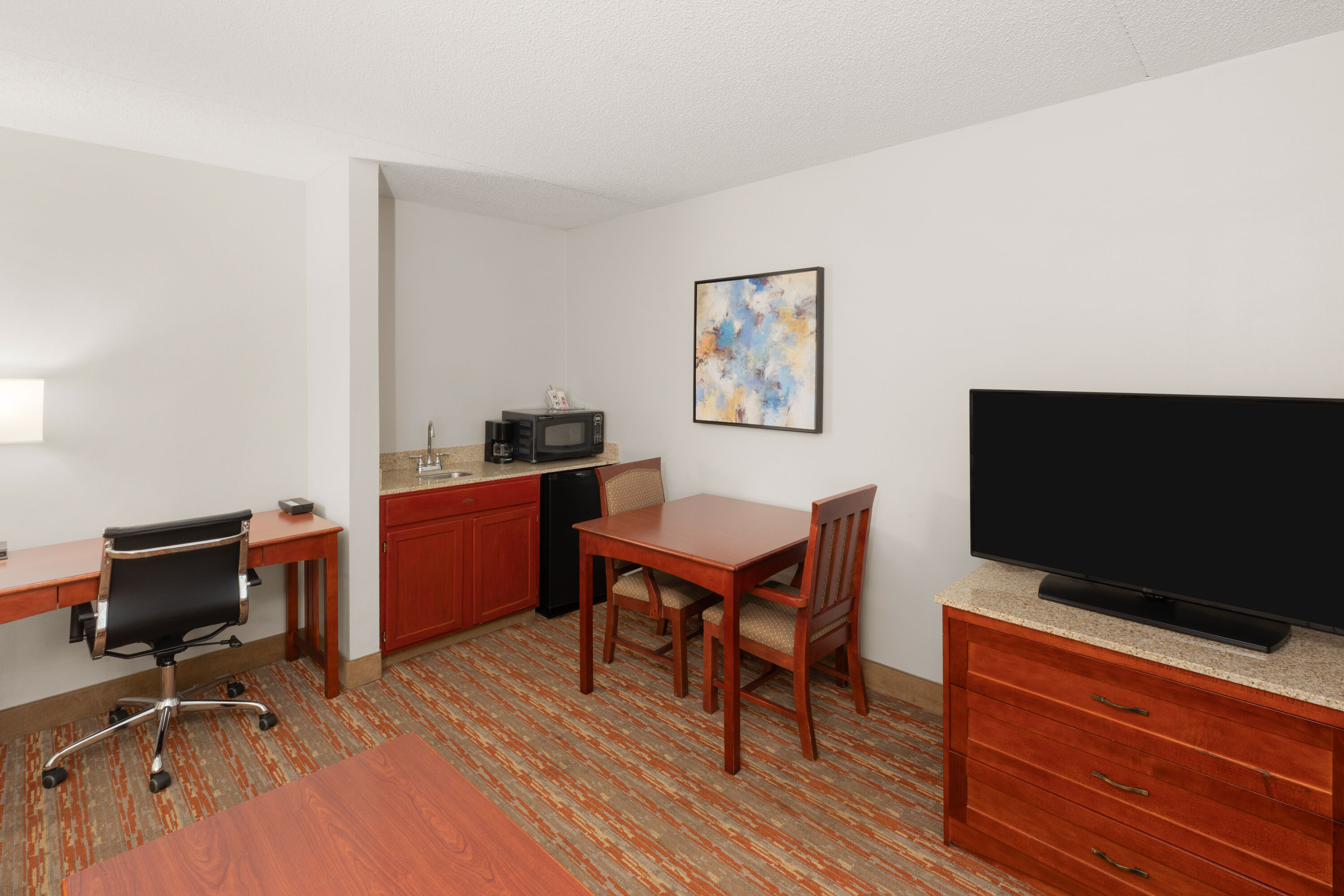 Endeavor Inn & Suites, Trademark Collection by Wyndham suite in Topeka, Kansas