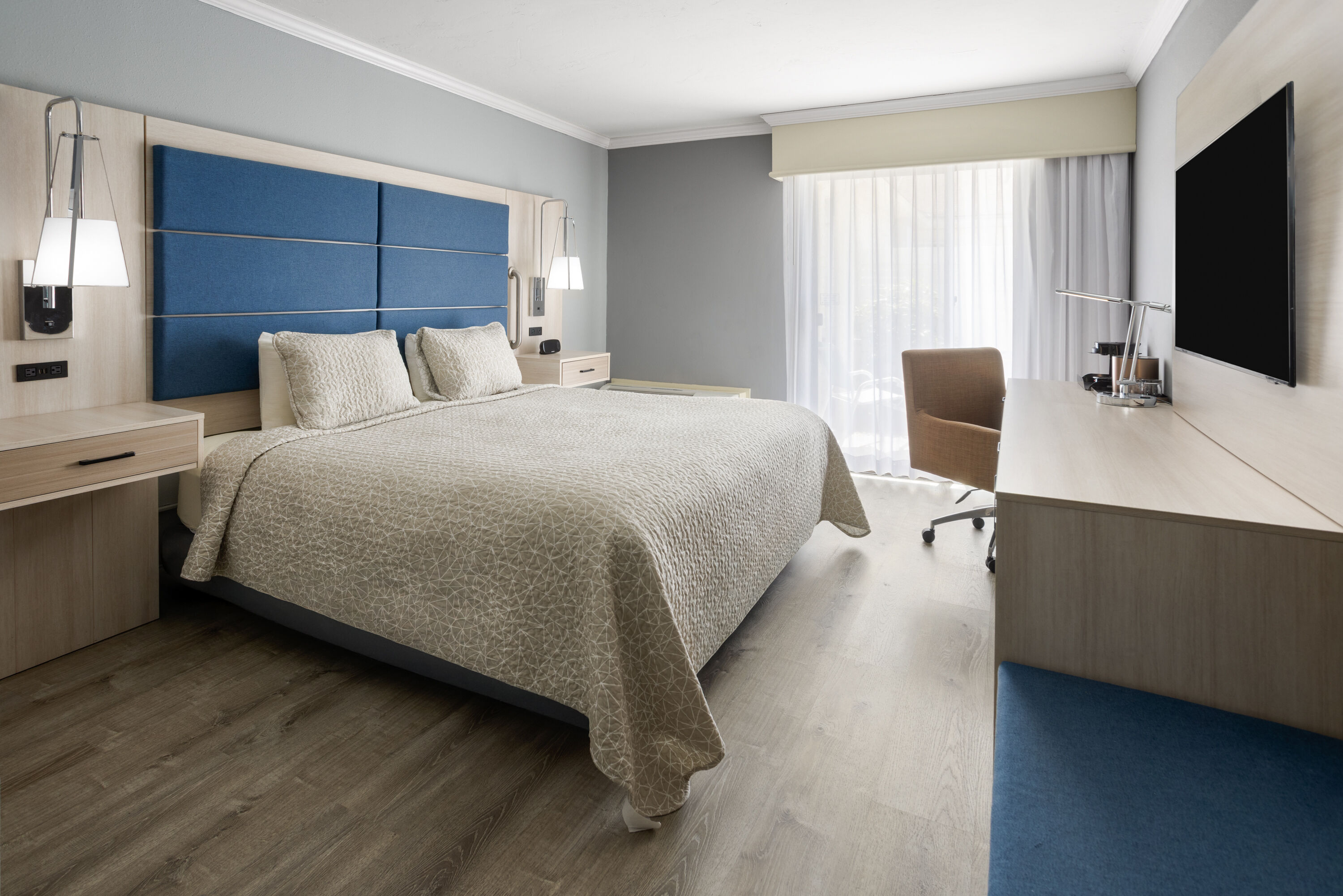 Guest room at the All Seasons Resort, Trademark Collection by Wyndham in South Yarmouth, Massachusetts