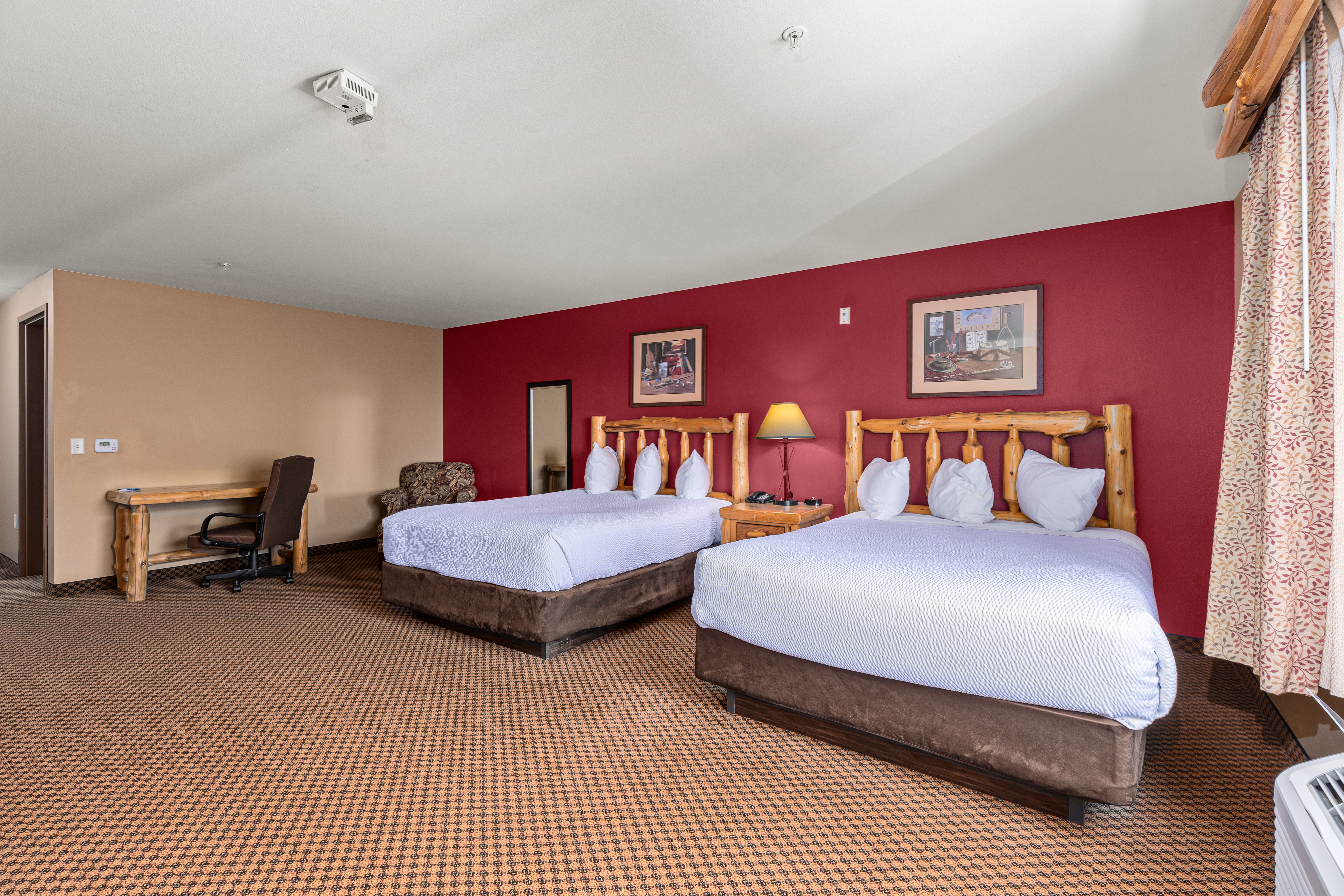 Guest room at the The Lodge at Brainerd Lakes, Trademark Collection by Wyndham in Baxter, Minnesota