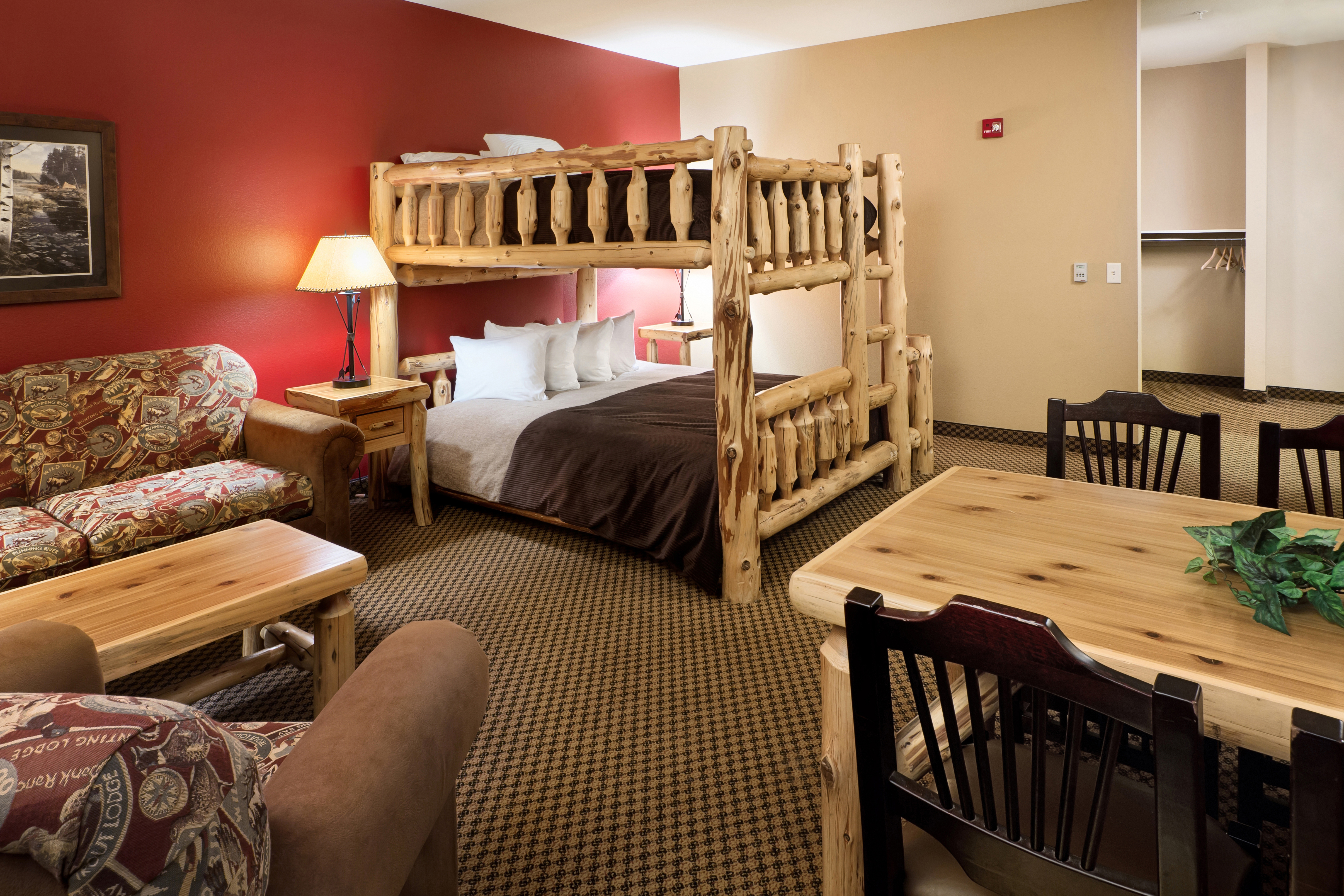 Guest room at the The Lodge at Brainerd Lakes, Trademark Collection by Wyndham in Baxter, Minnesota