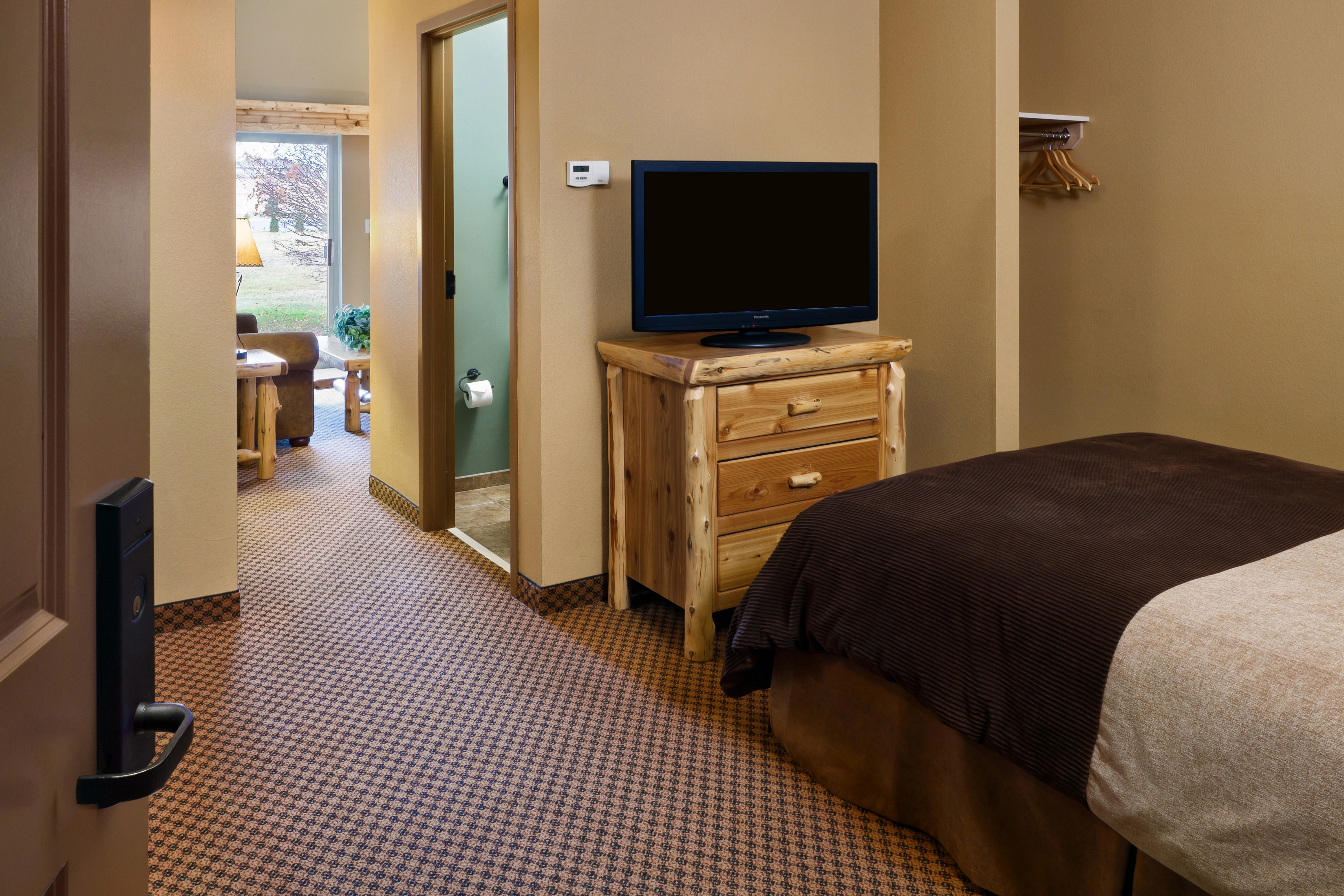 Guest room at the The Lodge at Brainerd Lakes, Trademark Collection by Wyndham in Baxter, Minnesota