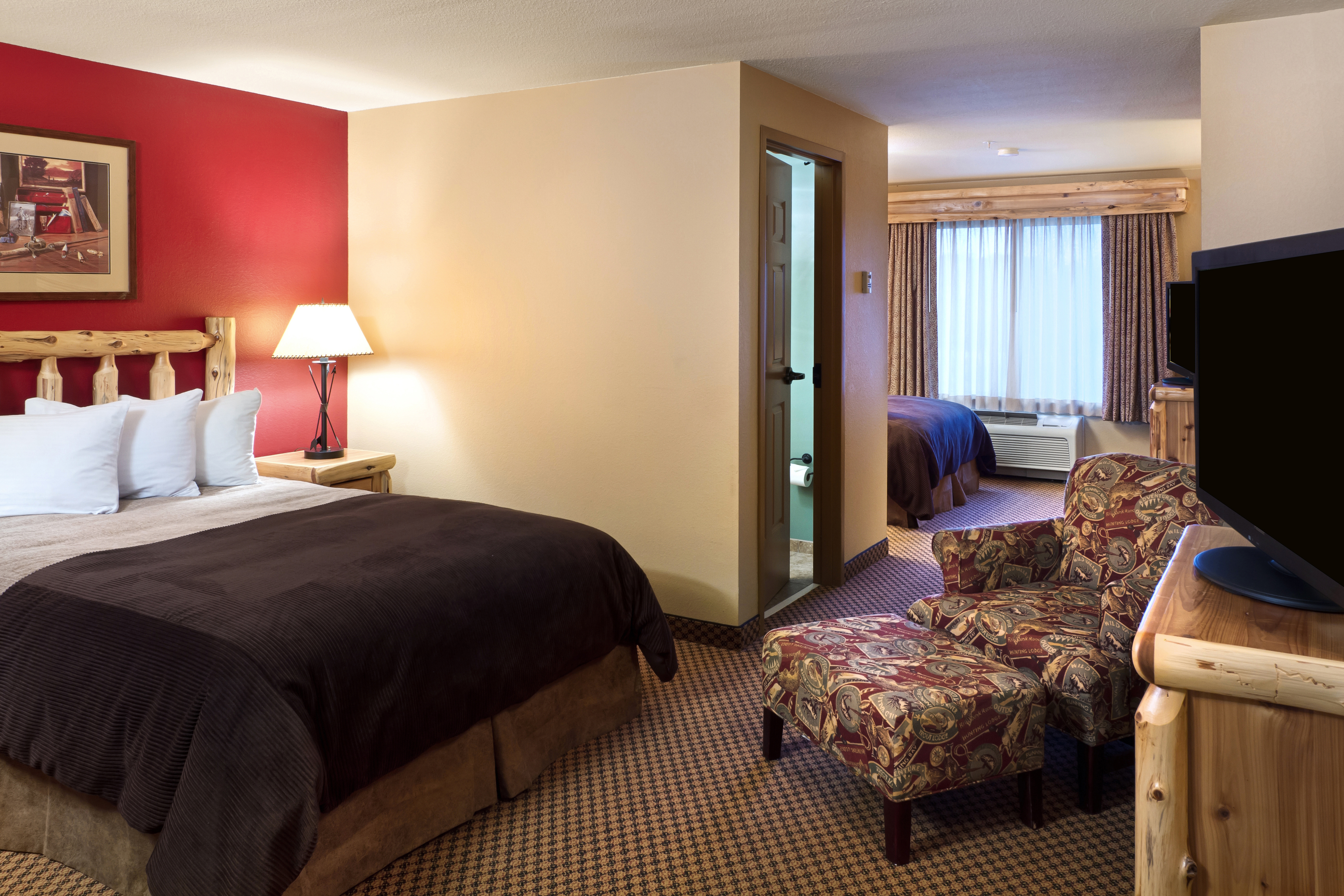 Guest room at the The Lodge at Brainerd Lakes, Trademark Collection by Wyndham in Baxter, Minnesota
