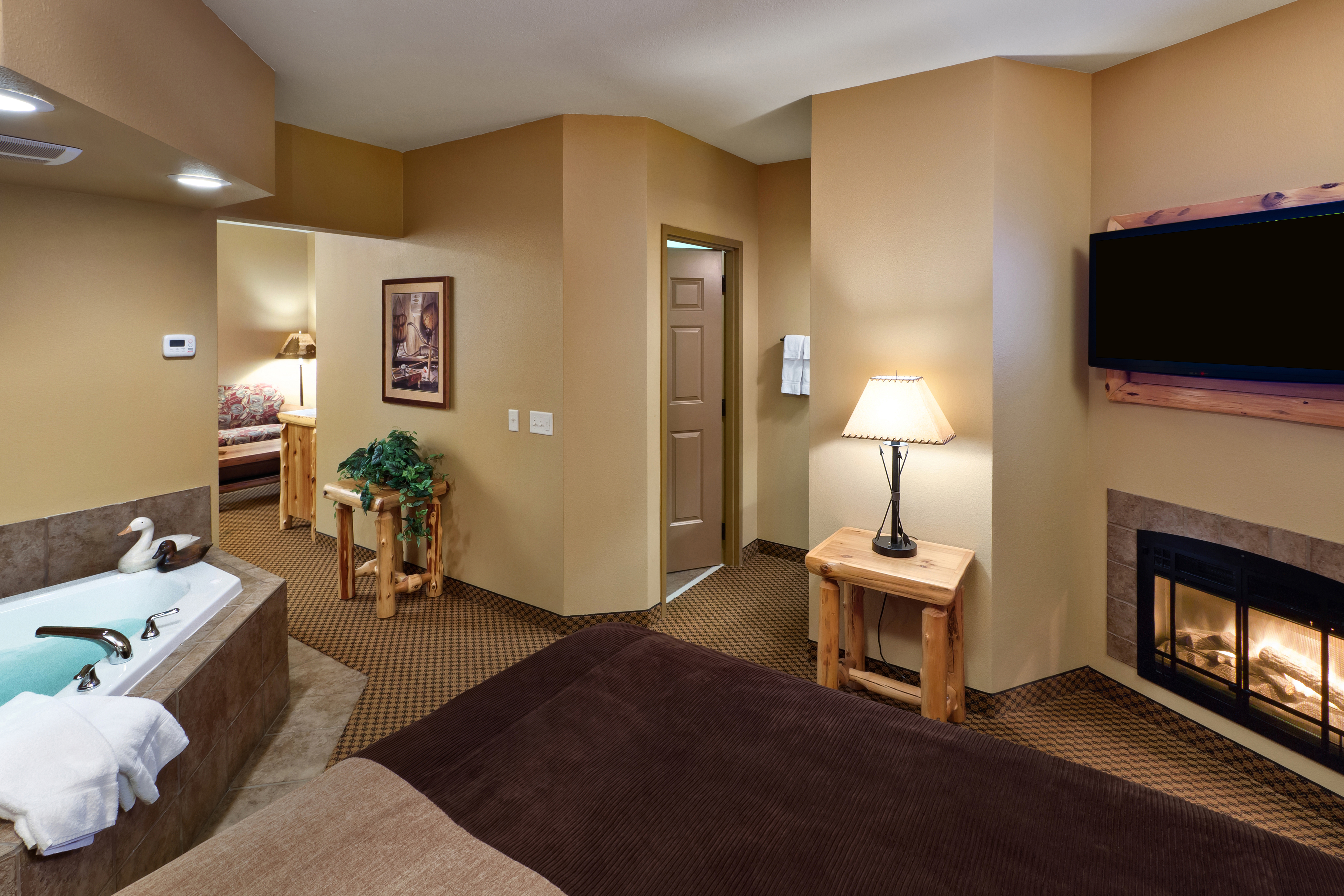 Guest room at the The Lodge at Brainerd Lakes, Trademark Collection by Wyndham in Baxter, Minnesota