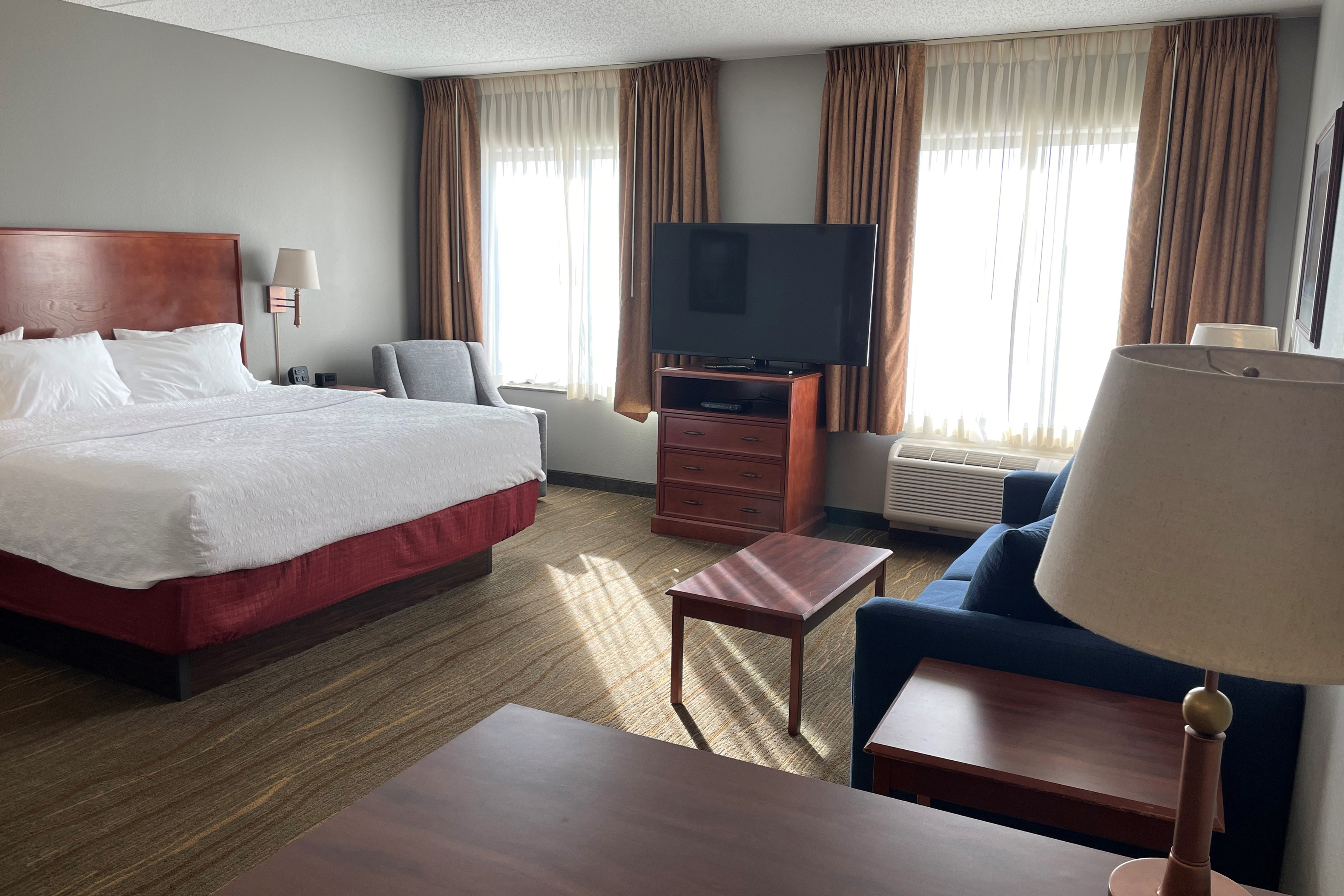 Guest room at the SouthShore Hotel on Lake Bemidji, Trademark Coll by Wyndham in Bemidji, Minnesota
