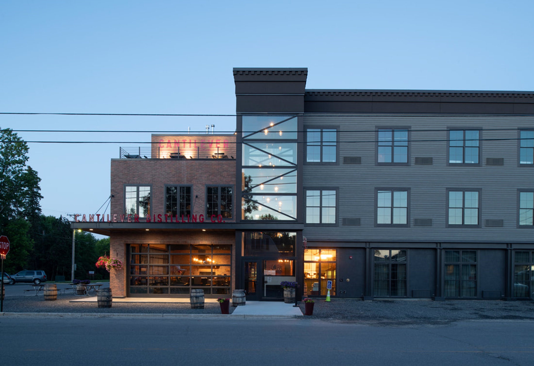 Exterior of Cantilever Hotel, Trademark Collection by Wyndham hotel in Ranier, Minnesota