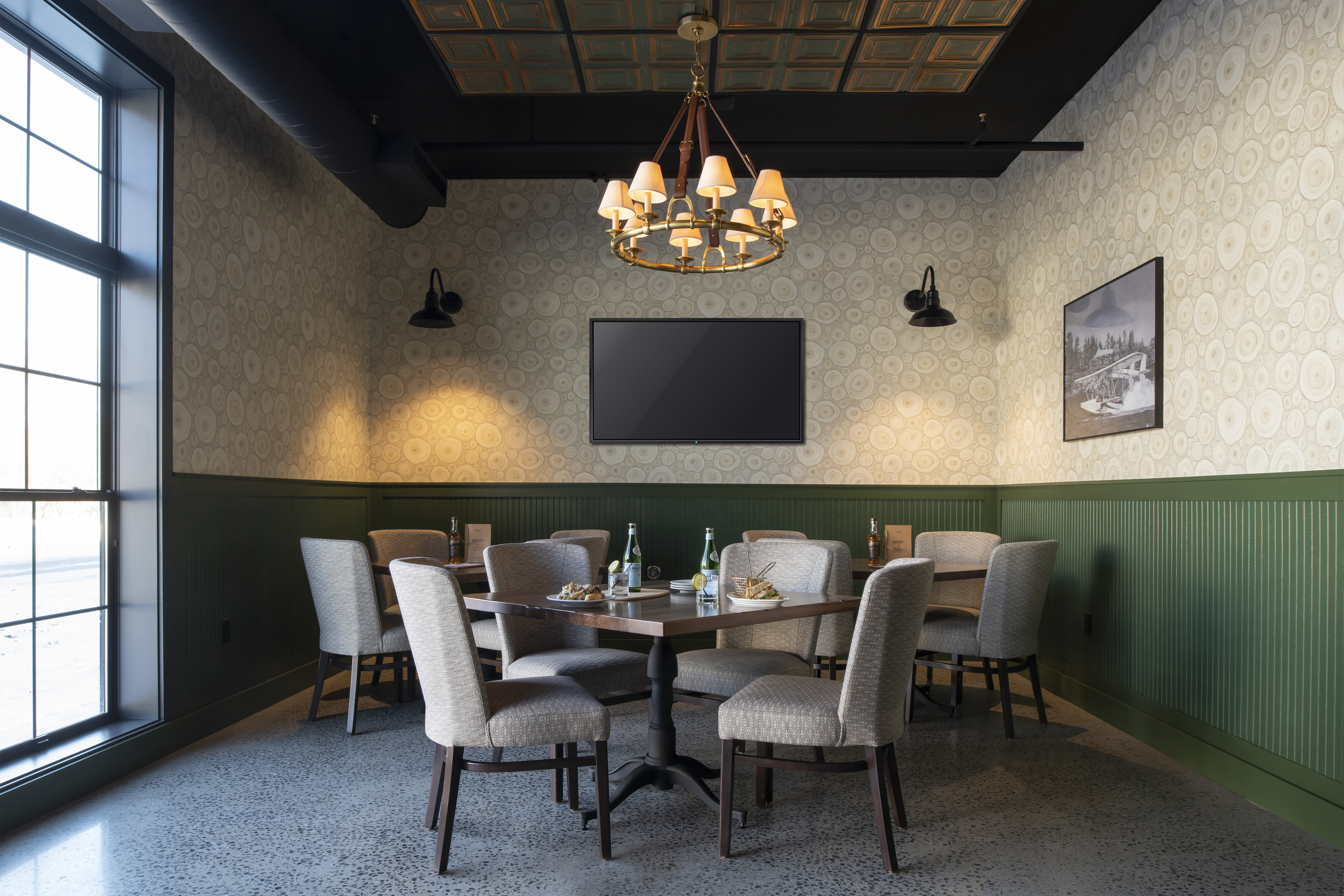 Cantilever Hotel, Trademark Collection by Wyndham restaurant in Ranier, Minnesota