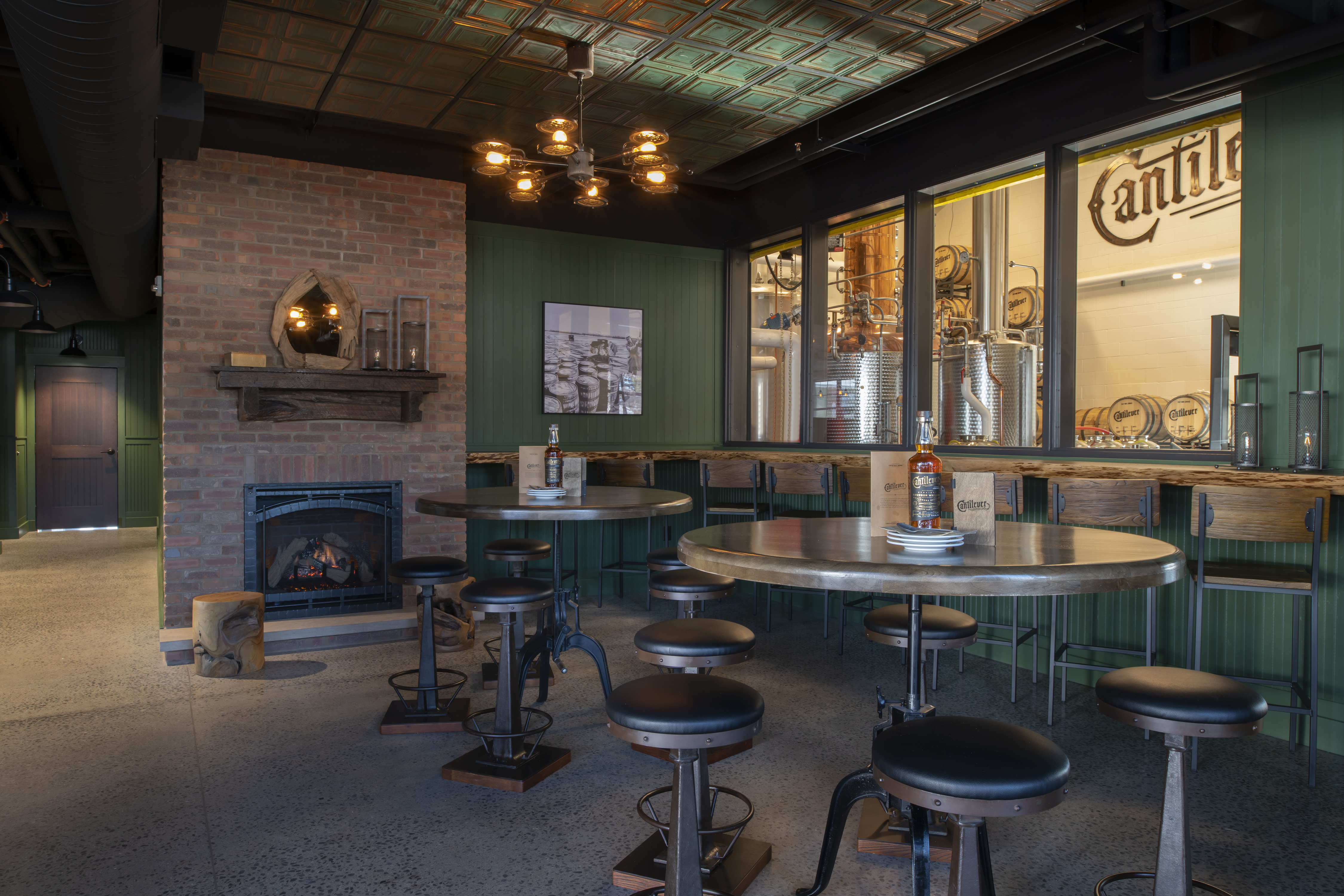 Cantilever Hotel, Trademark Collection by Wyndham restaurant in Ranier, Minnesota