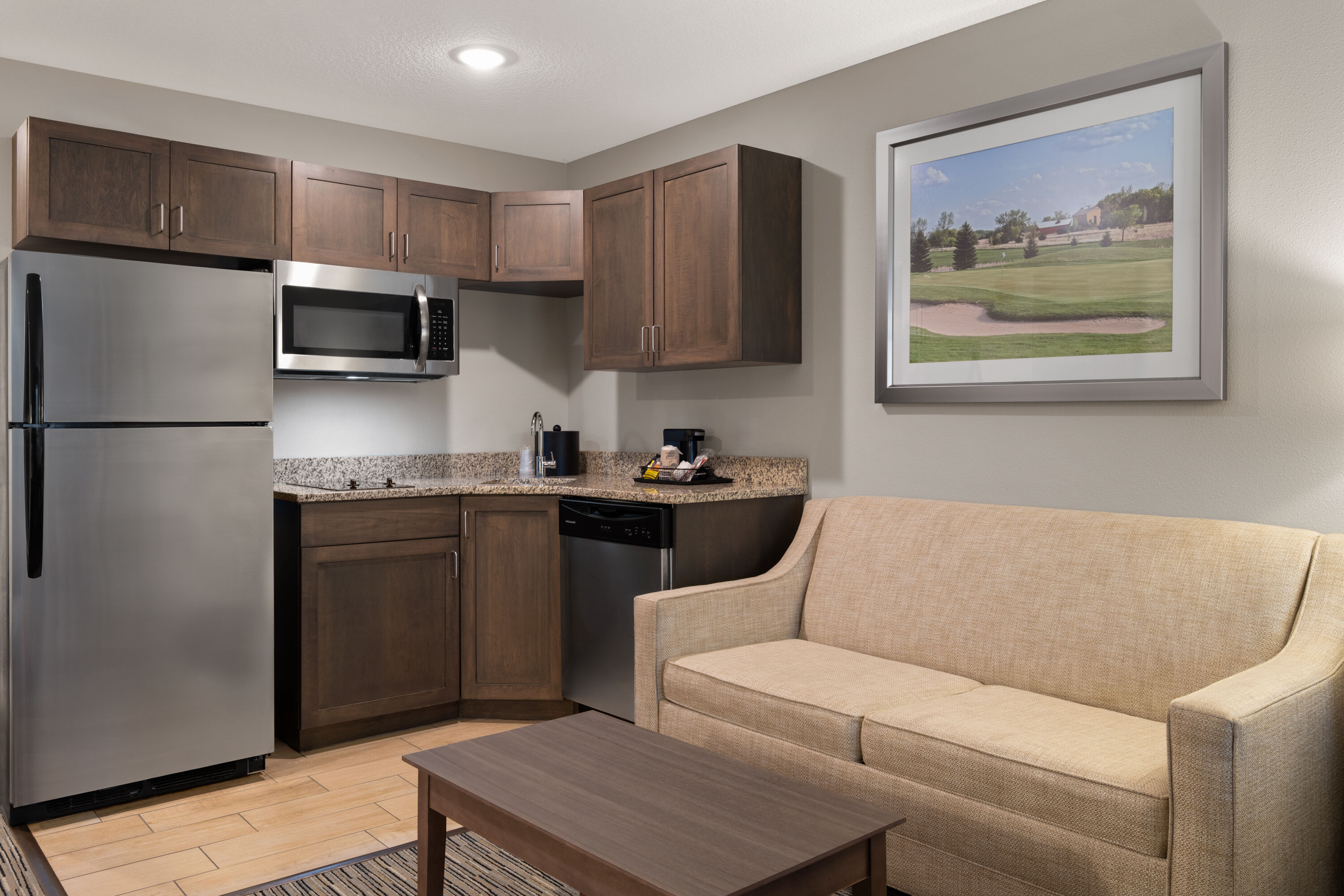 Little Crow Resort & Conference, Trademark by Wyndham suite in Spicer, Minnesota