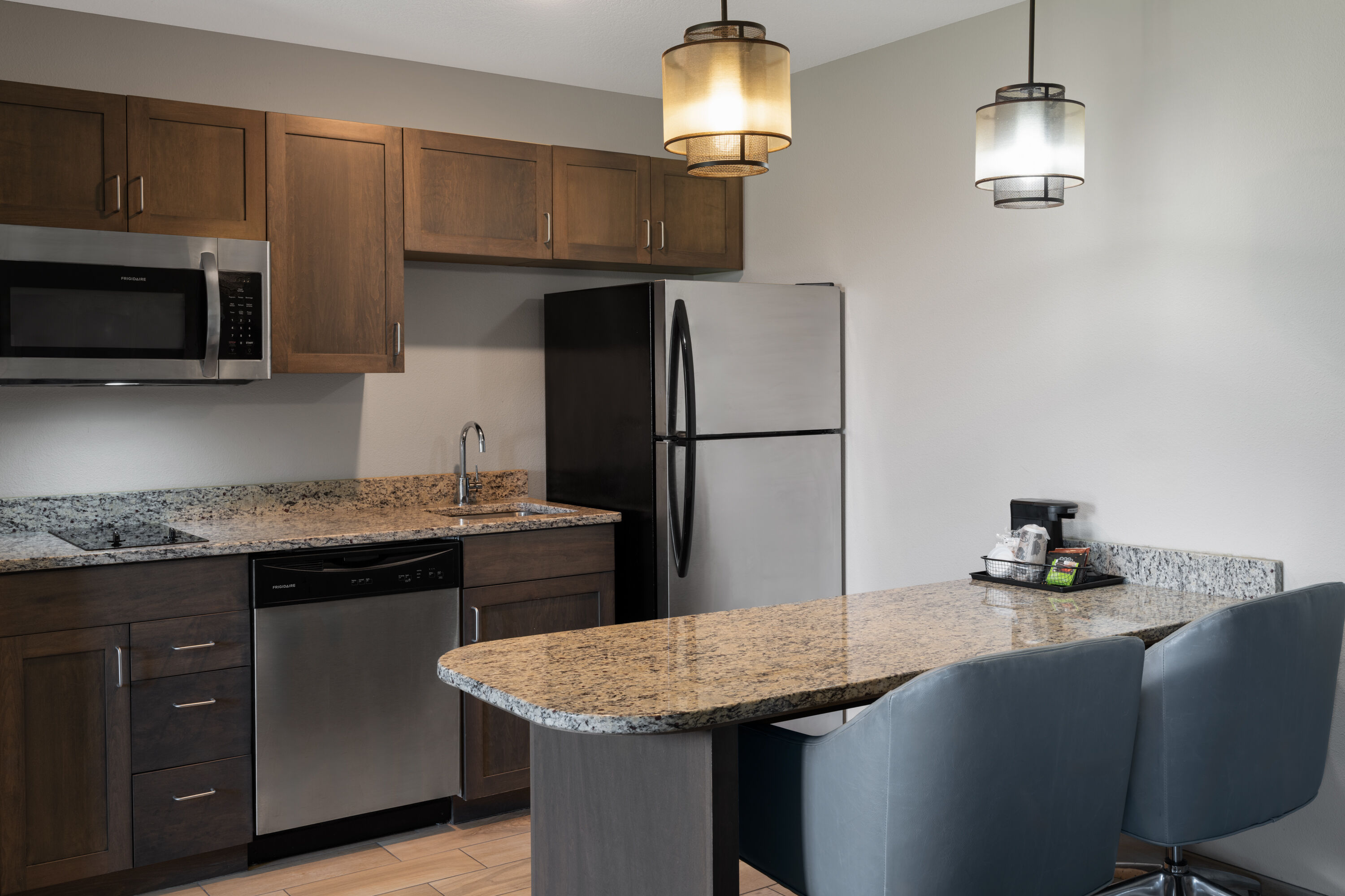 Little Crow Resort & Conference, Trademark by Wyndham suite in Spicer, Minnesota