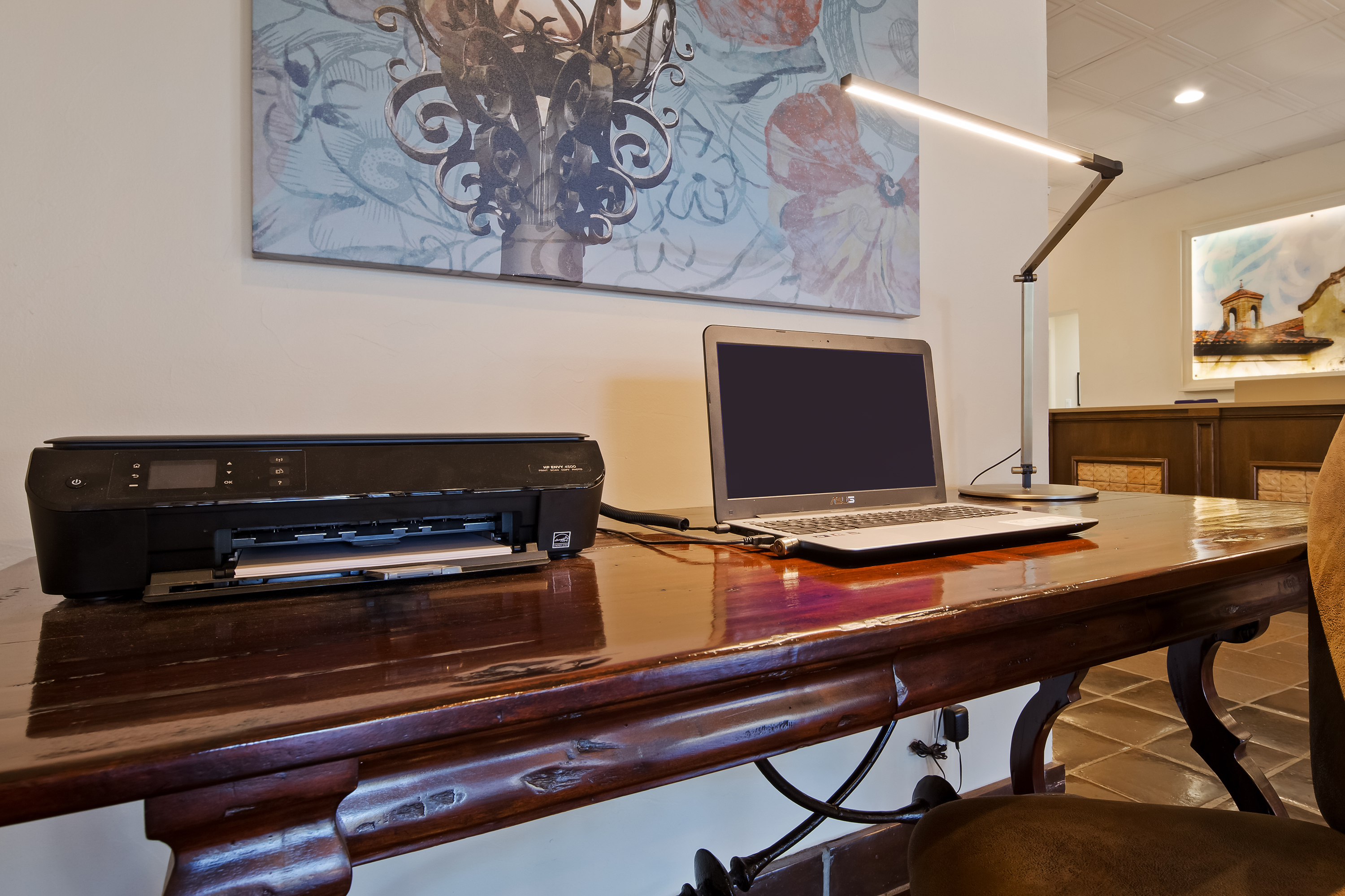 Seville Plaza Streetcar Hotel Museum District, Trademark business center in Kansas City, Missouri