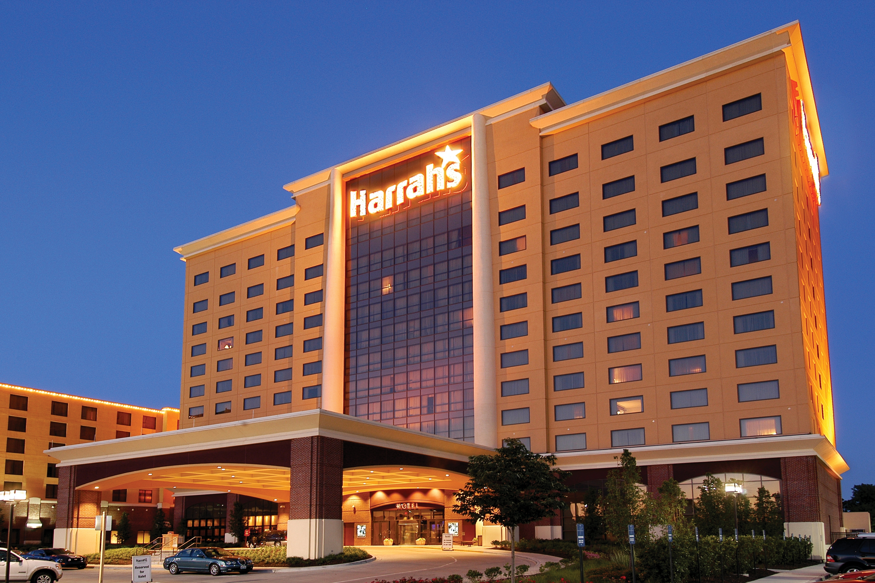 Exterior of Harrah's Kansas City, Trademark Collection by Wyndham hotel in North Kansas City, Missouri