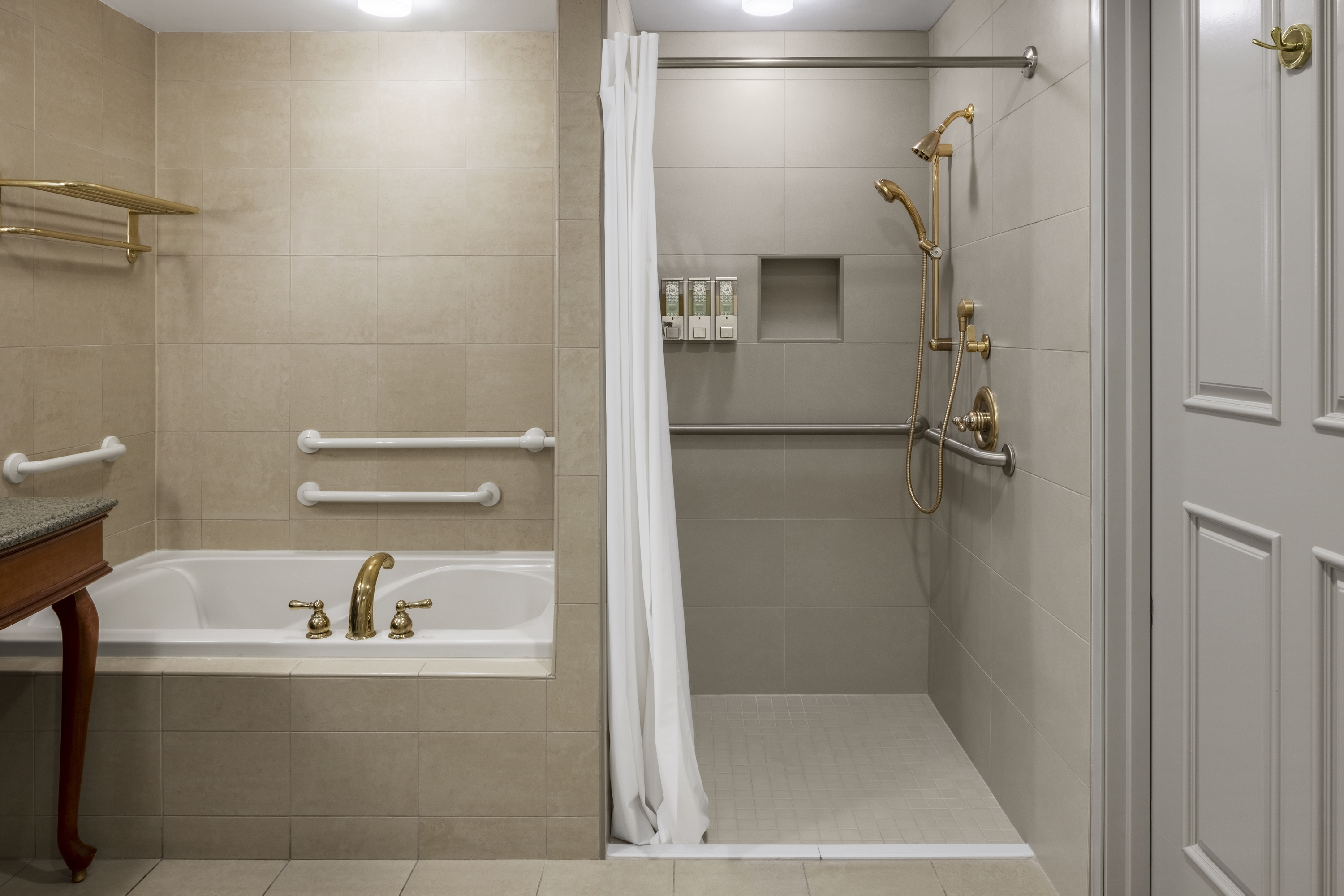 Guest room bath at the Harrah's Kansas City, Trademark Collection by Wyndham in North Kansas City, Missouri