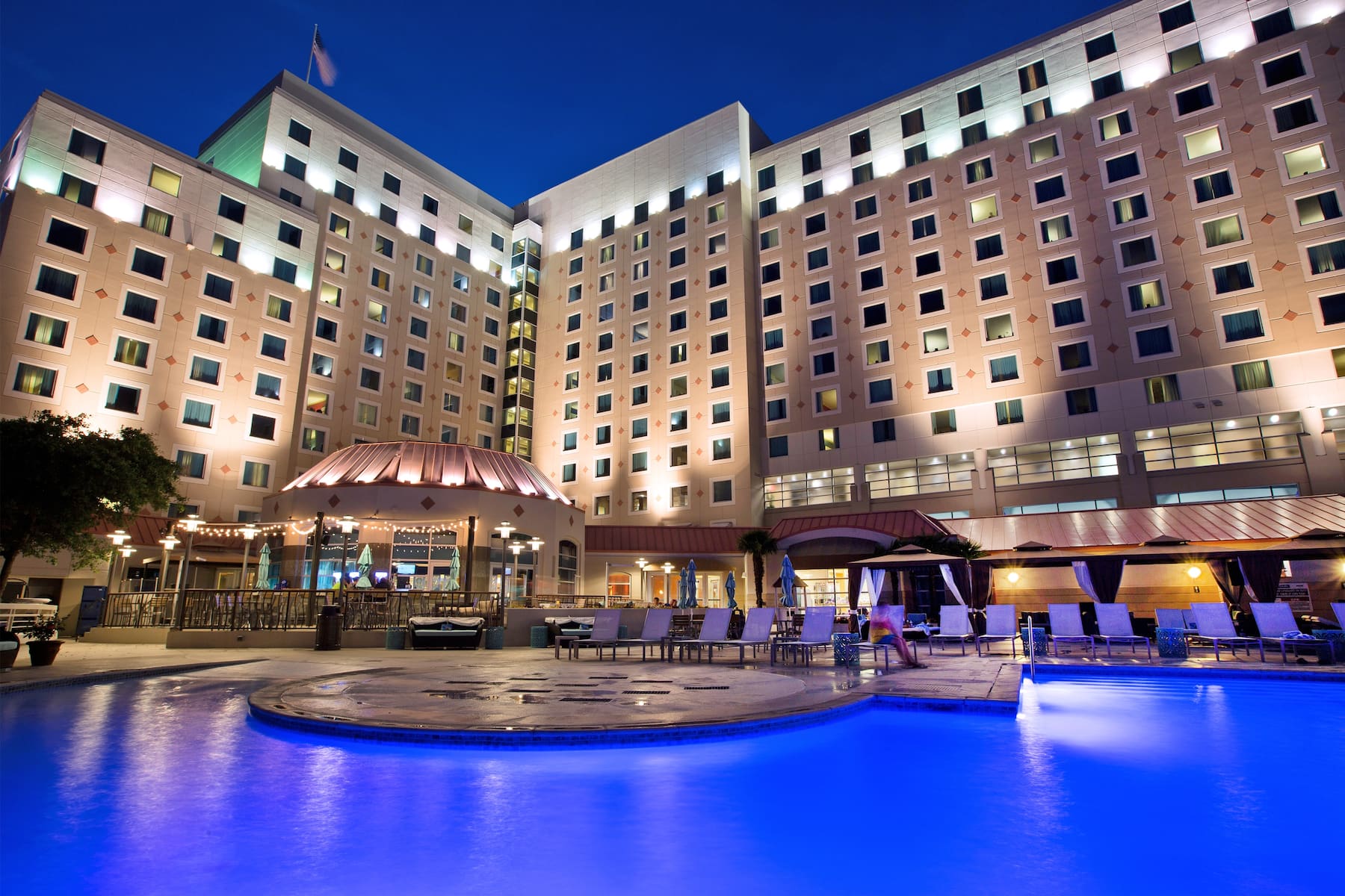 Exterior Dusk Image of Harrah's Gulf Coast, Trademark Collection by Wyndham hotel in Biloxi, Mississippi