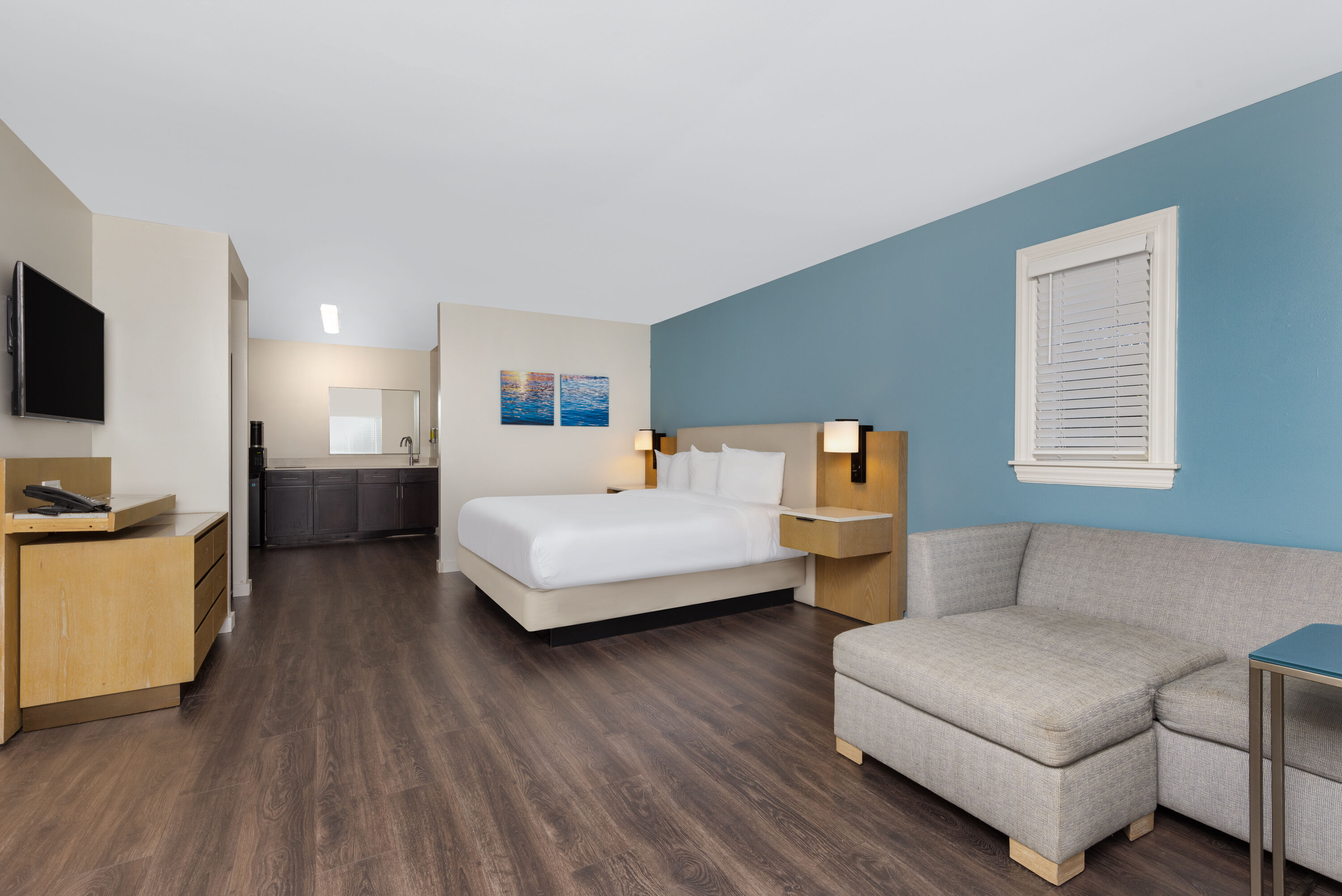 Guest room at the Hotel Manteo, Trademark Collection by Wyndham in Manteo, North Carolina