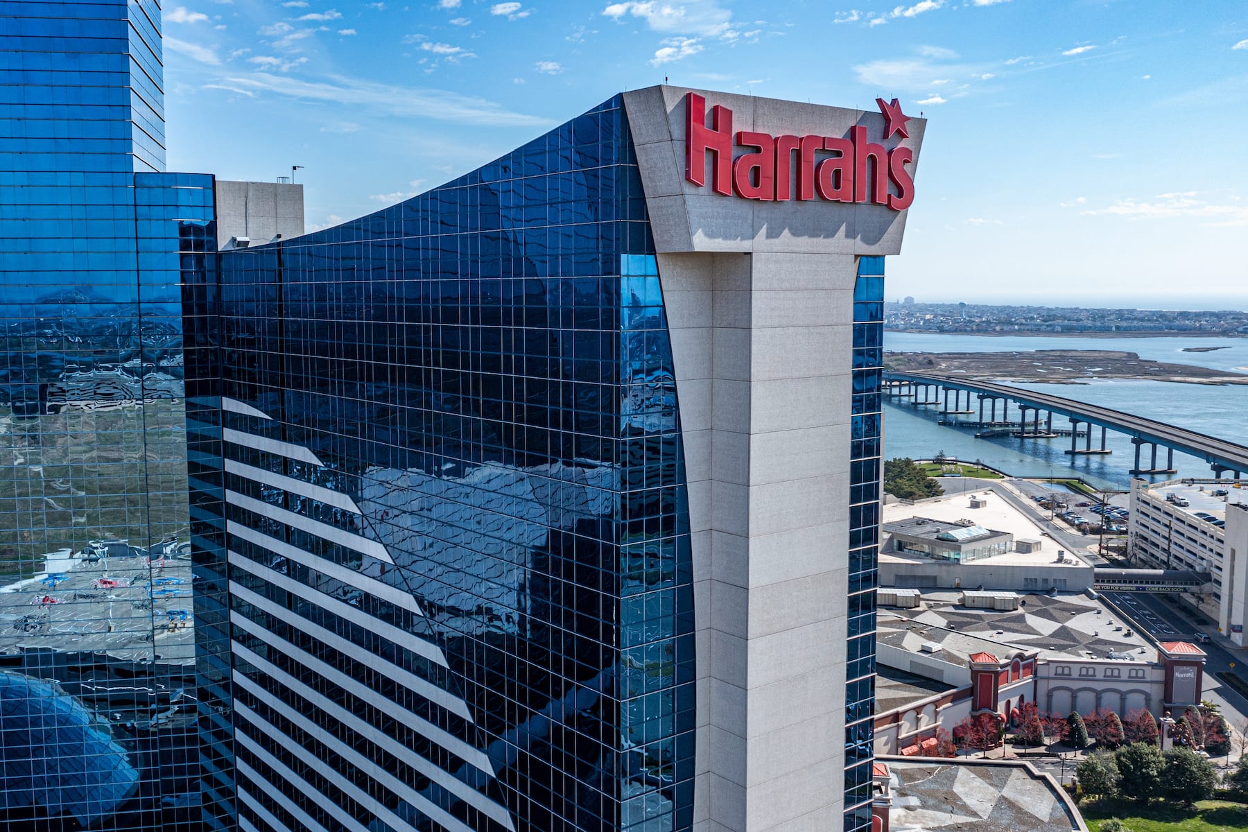 Exterior of Harrah's Resort Atlantic City, Trademark Collection hotel in Atlantic City, New Jersey