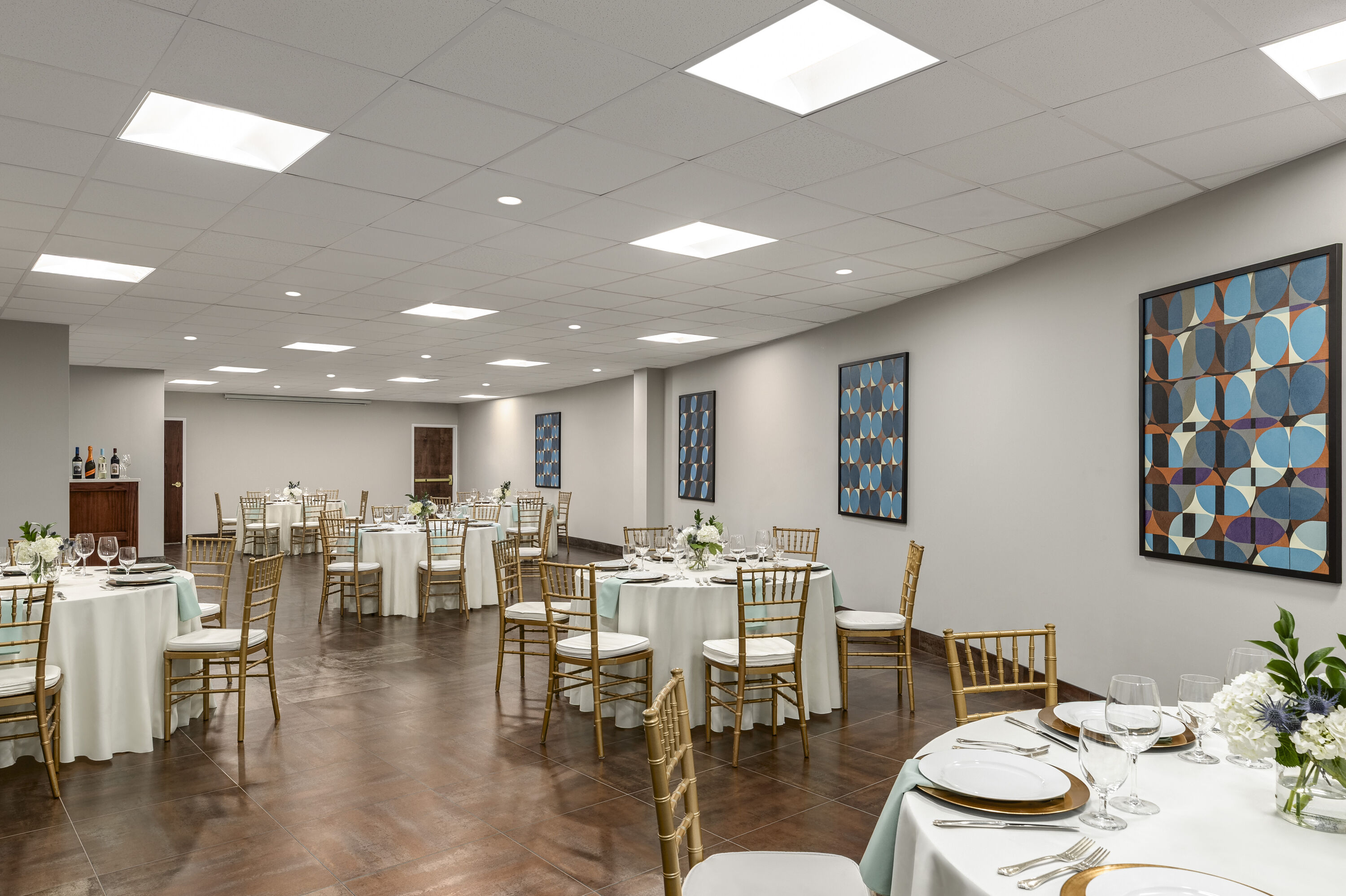Meeting room banquet rounds at Hotel Troy, Trademark Collection by Wyndham in Parsippany, New Jersey