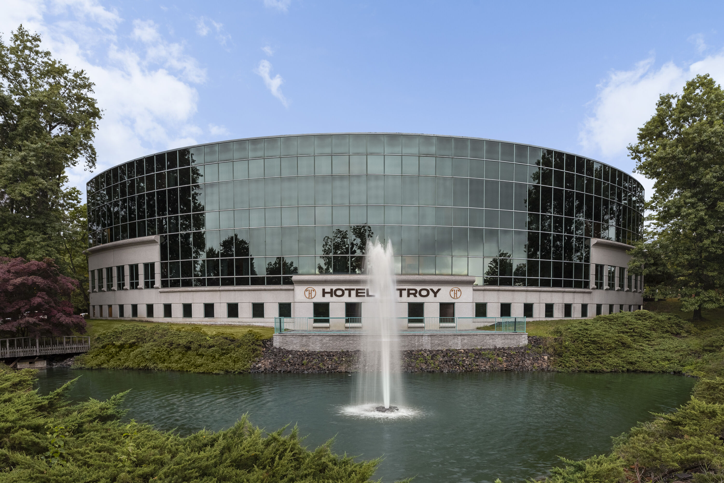 Exterior of Hotel Troy, Trademark Collection by Wyndham hotel in Parsippany, New Jersey