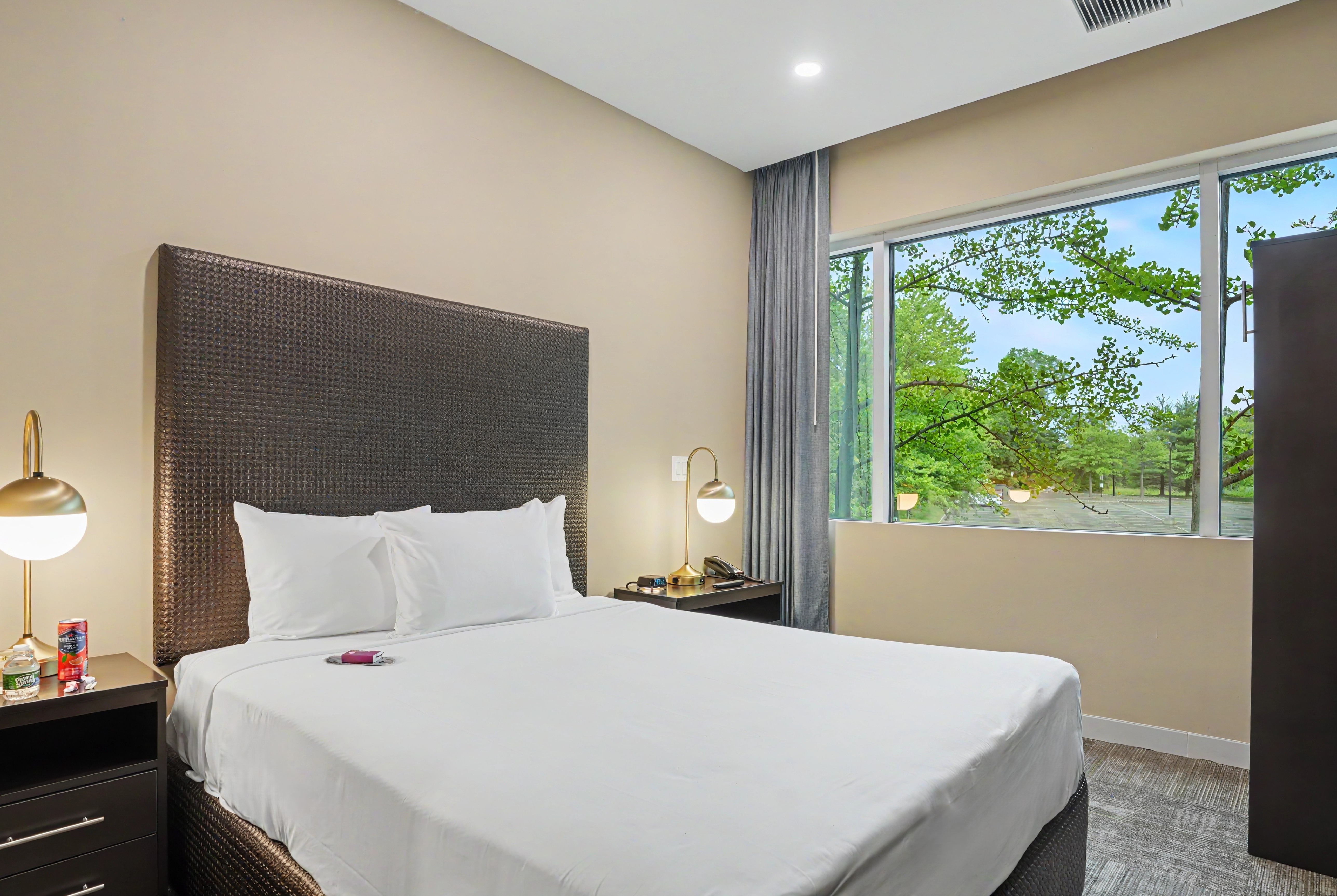 Guest room at the Hotel Troy, Trademark Collection by Wyndham in Parsippany, New Jersey